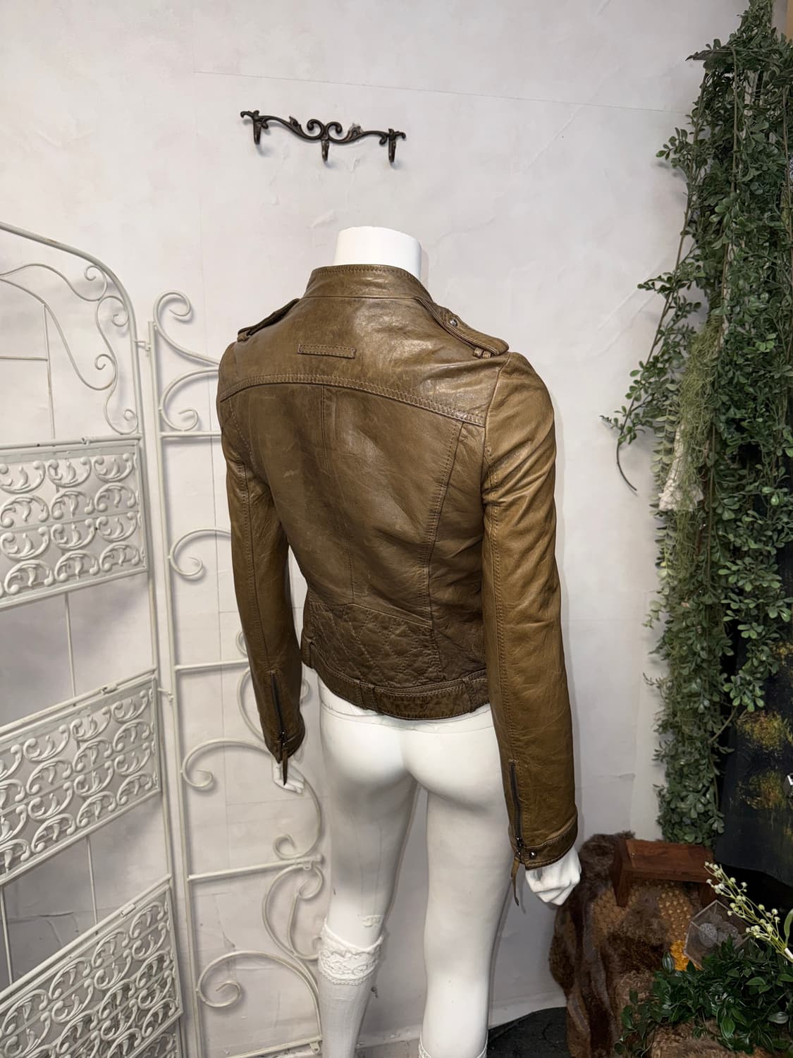 Maje ash brown lamb skin zipper jacket  상품이미지6
