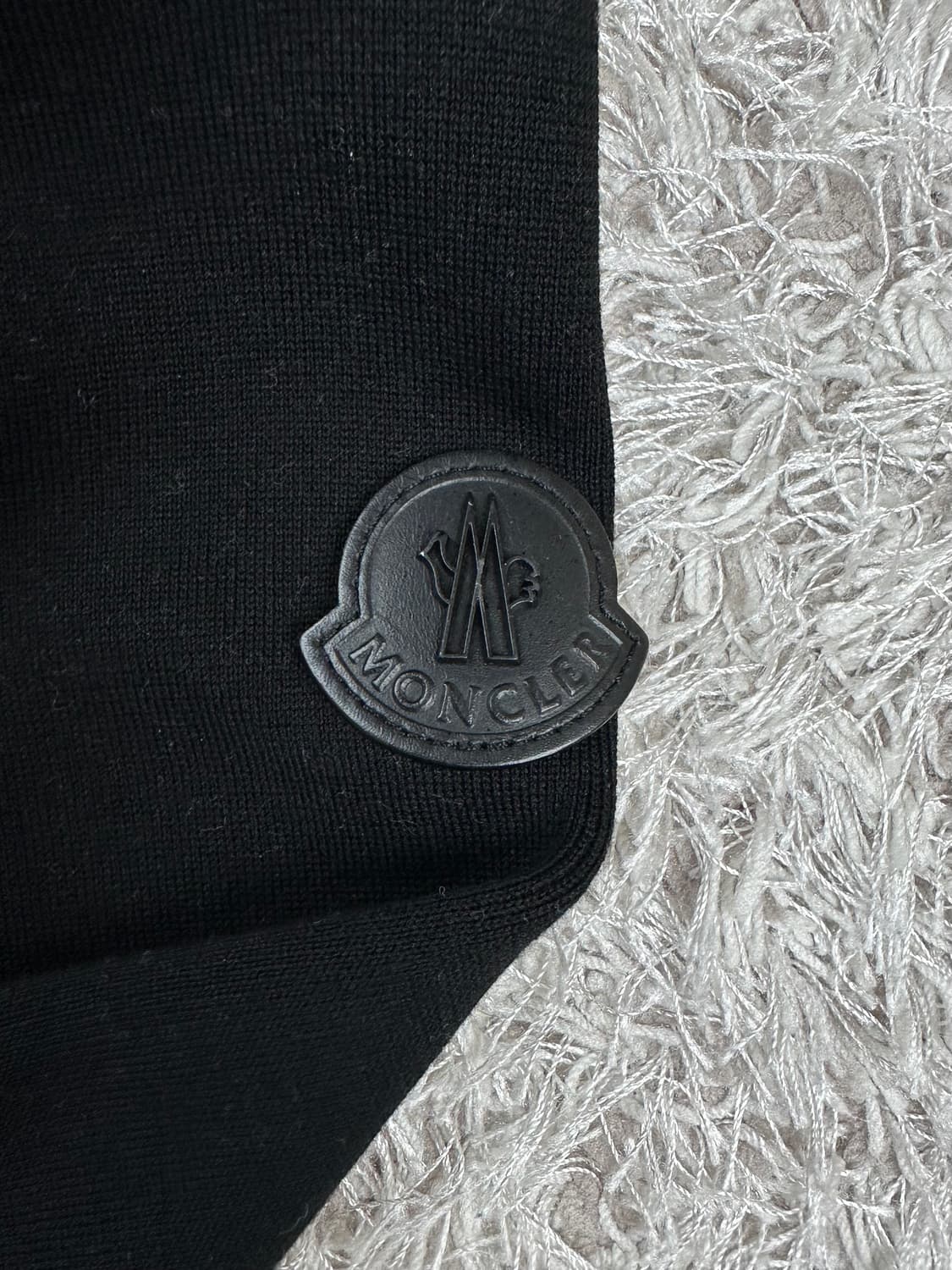 [M] 정품 몽클레어 24FW 블랙라벨 니트패딩 자켓 상품이미지4