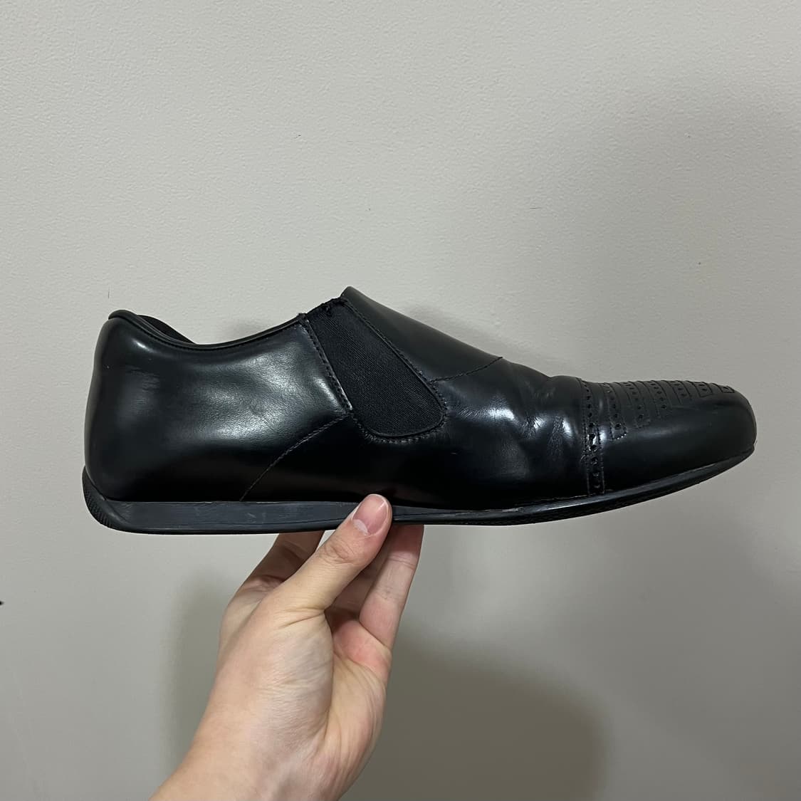 Prada Unique Loafers 상품이미지2