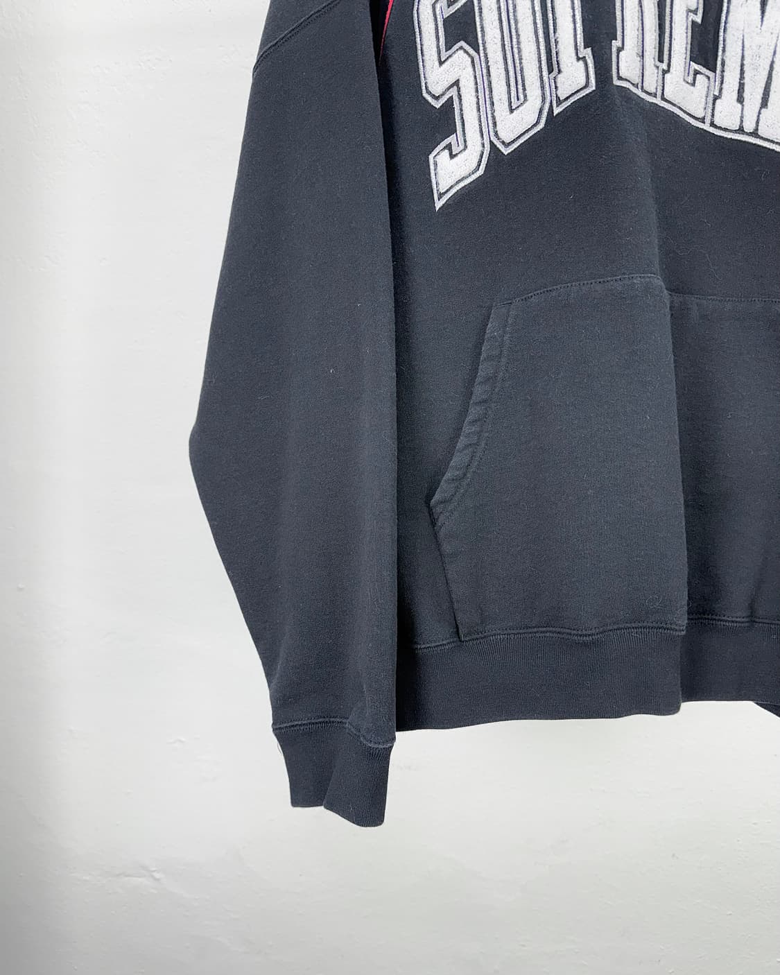 슈프림 23ss 박시 파이핑 아크 후디 스웨트 셔츠 블랙 상품이미지4