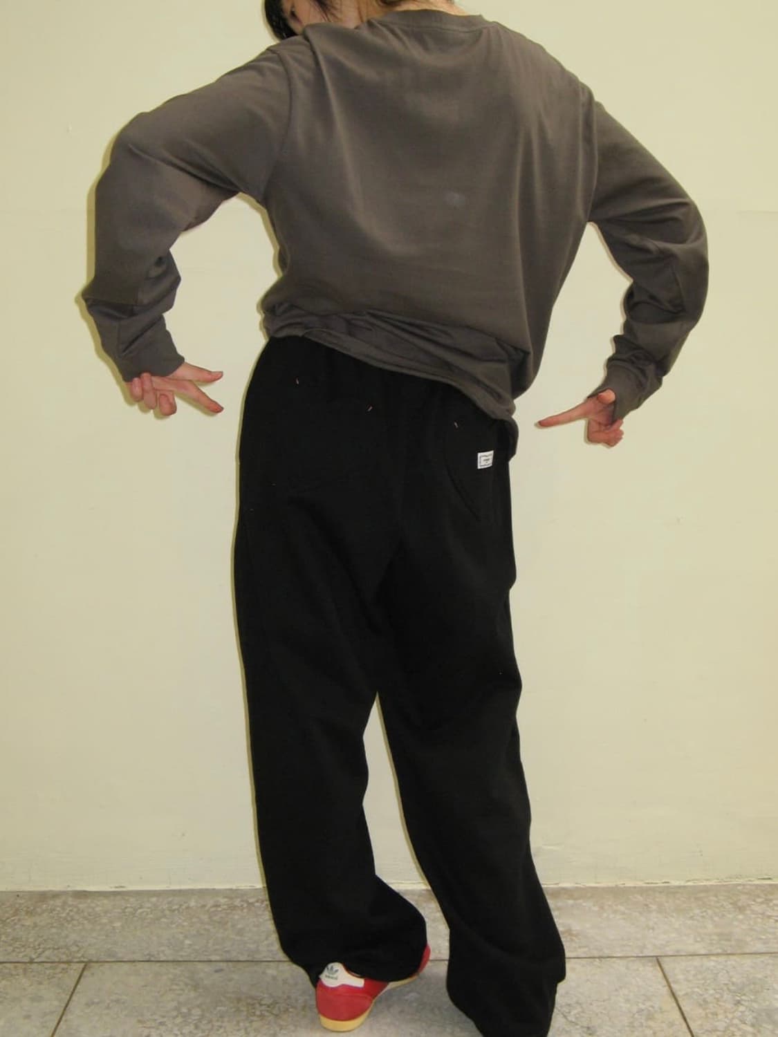 론론 하트 스티치 포켓 조거팬츠 블랙 상품이미지1