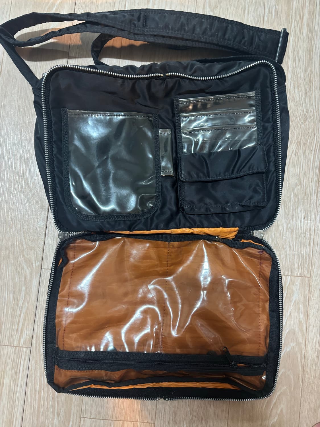 포터 탱커 숄더백 블랙 상품이미지4