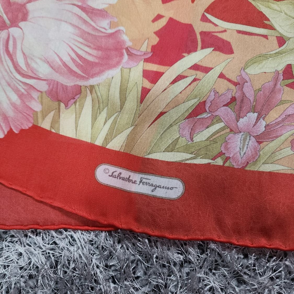 페라가모 실크 스카프 상품이미지4