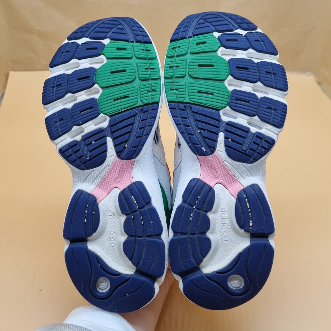 아디다스 아스티어 운동화 225 상품이미지3