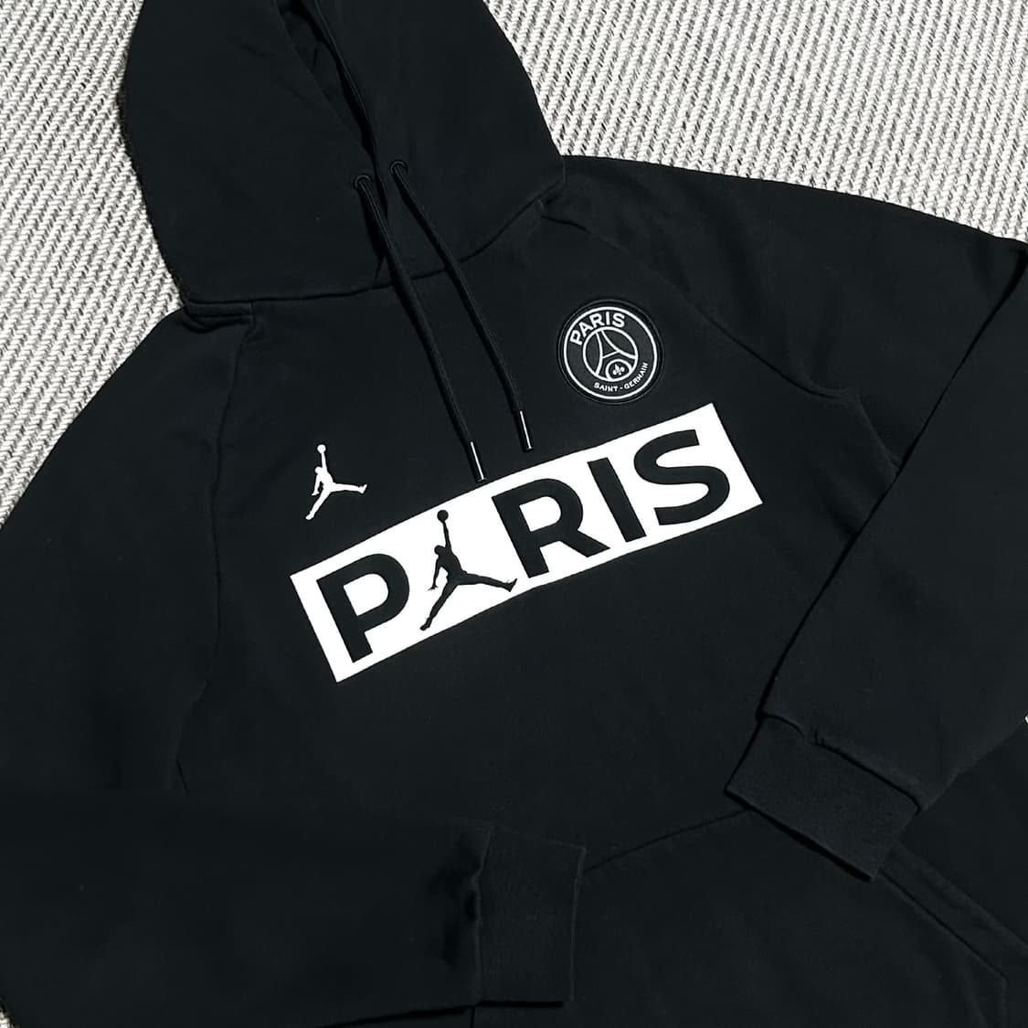 [S] Jordan 조던 파리 생제르망 블랙 후드티 상품이미지2