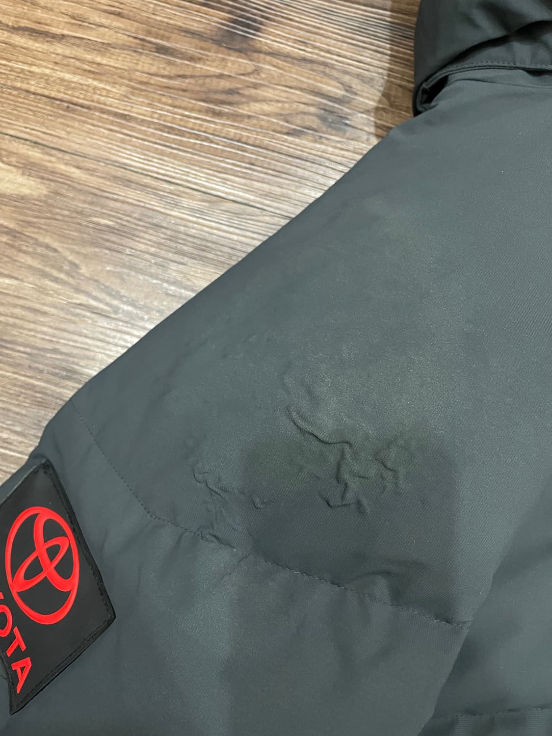 데상트 스위스 스키 팀 덕다운 패딩 점퍼 챠콜 상품이미지10