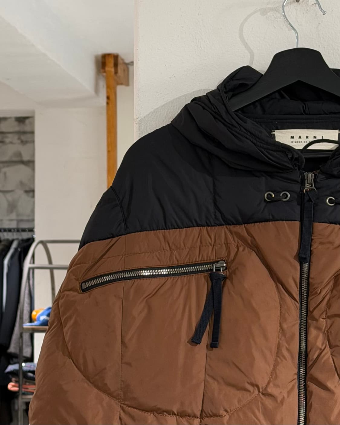 마르니 브라운 블랙 배색 윈터 컬렉션 2011 케이프 덕 다운 패딩 상품이미지2