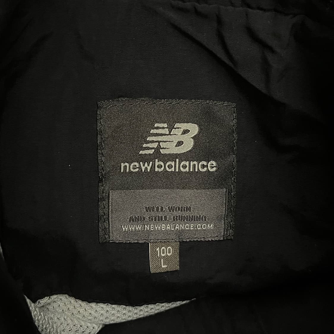 [정품/L] 뉴발란스 블랙 옐로우 바람막이 자켓 b15 상품이미지5