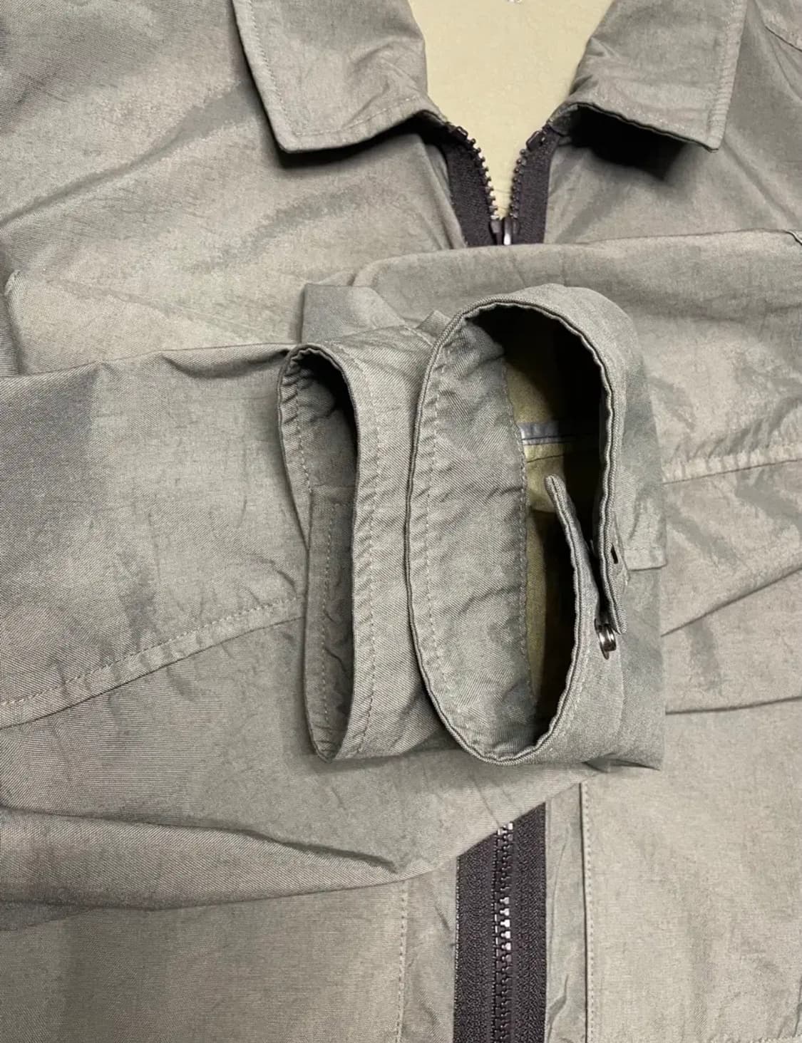 CP컴퍼니 유틸리티 나일론 오버셔츠 사이즈 XL 상품이미지3