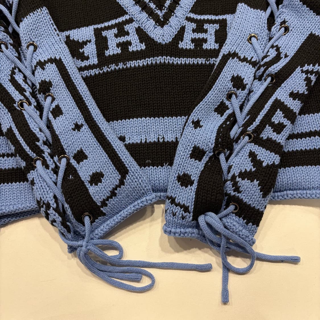 에고이스트 LOOKS ARE SERVED 니트 블랙/블루 B469 상품이미지5