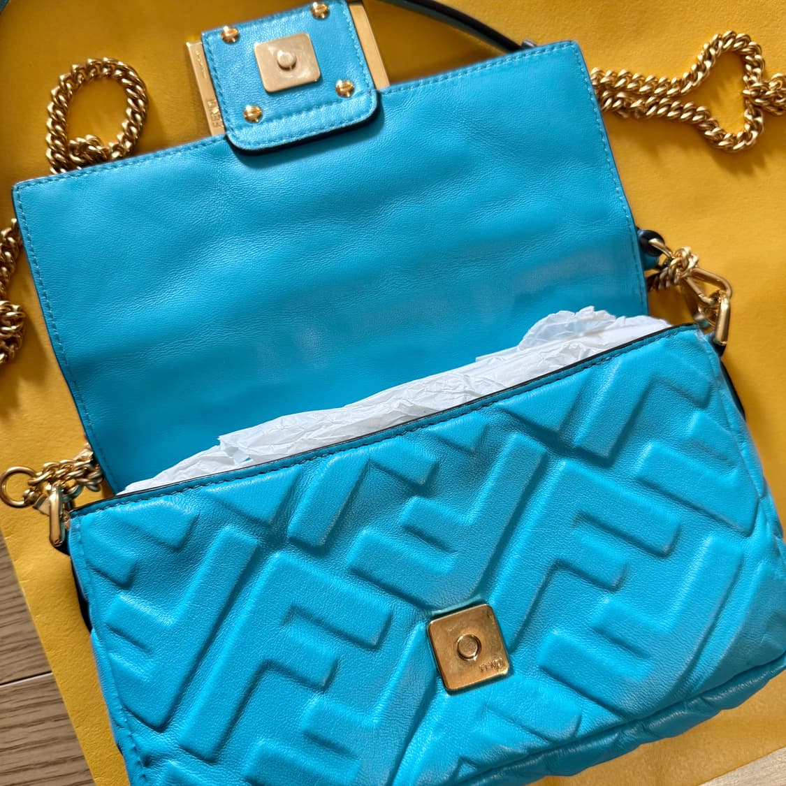 펜디 바게트백 정품 (귀한컬러) 상품이미지2