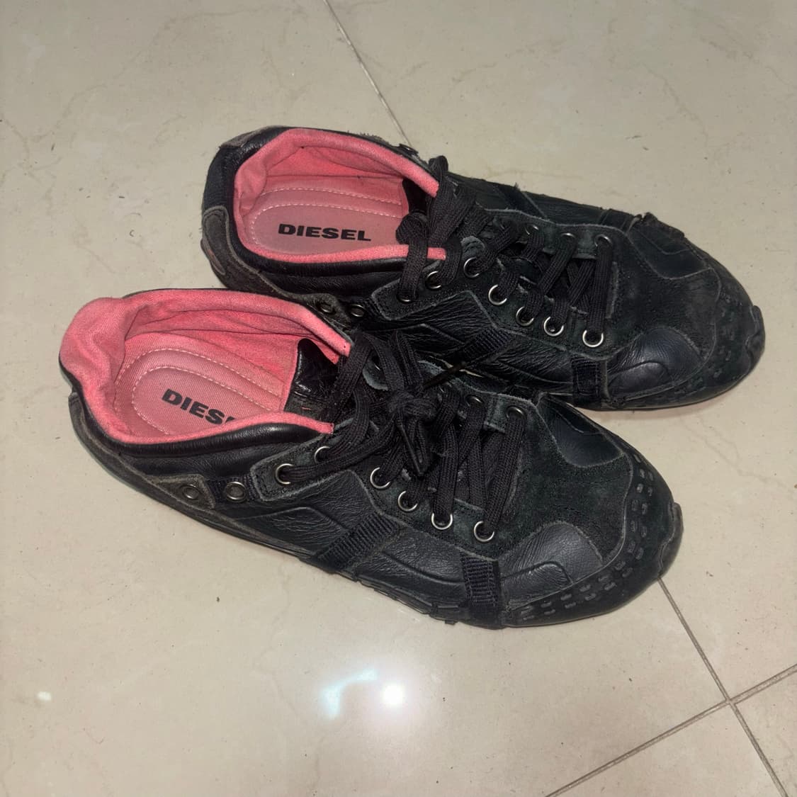 디젤 빈티지 블랙 스니커즈 235 상품이미지1