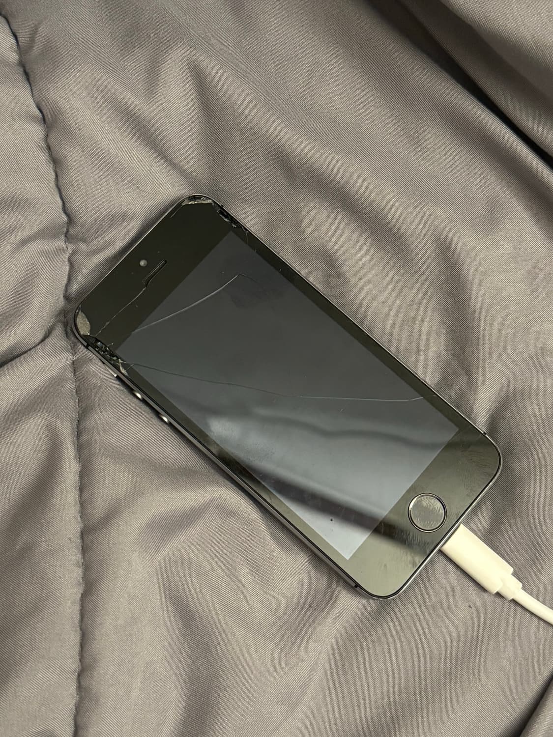 아이폰 se1 스페이스그레이 32기가 상품이미지1