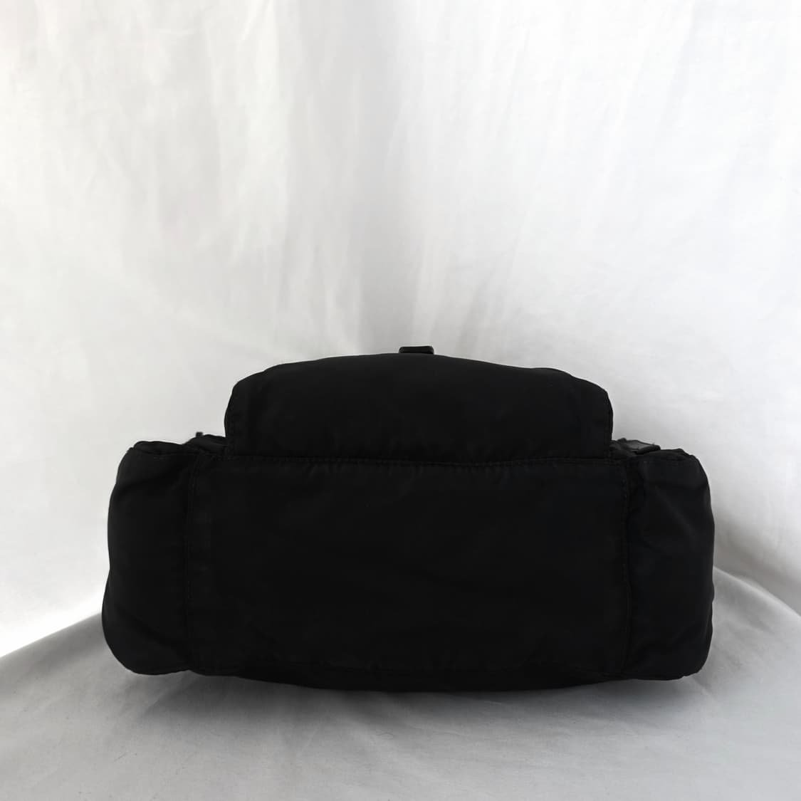 [정품 PRADA] 프라다 사이드 투포켓 나일론 크로스백 남녀공용 상품이미지6