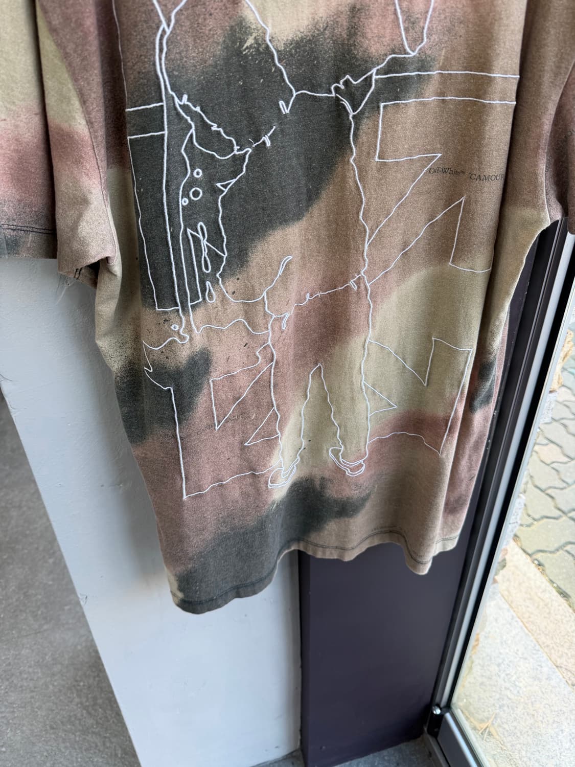 L/ 오프화이트 카모플라주 백로고 반팔 상품이미지8