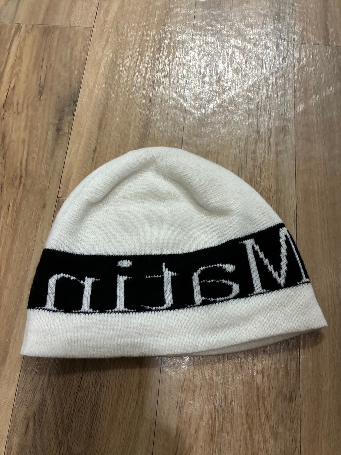 [새상품] 마뗑킴 리버시블 비니 상품이미지2