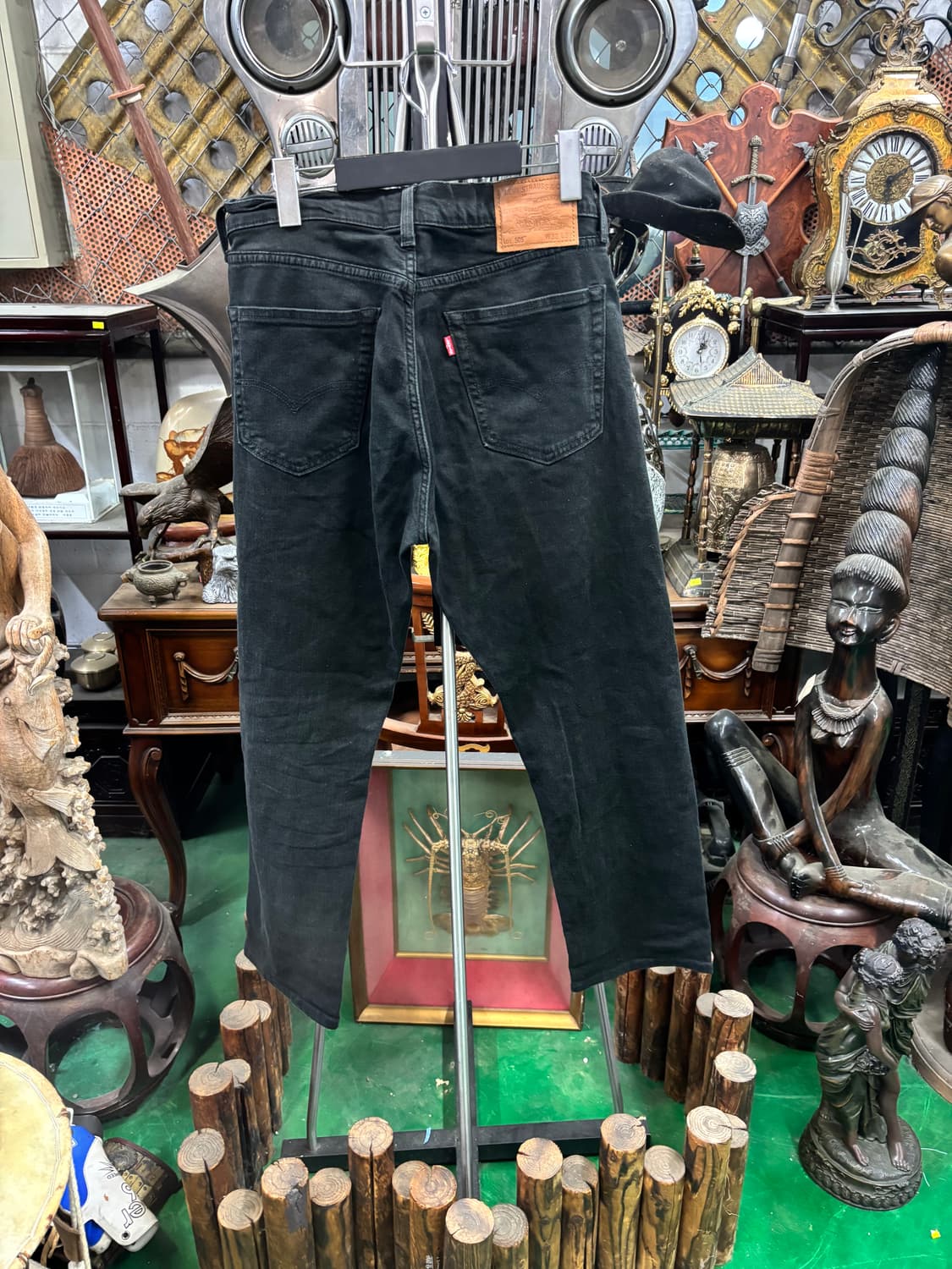 리바이스(Levi's) 505 레귤러 스트레이트 빈티지 블랙 데님 팬츠 상품이미지4