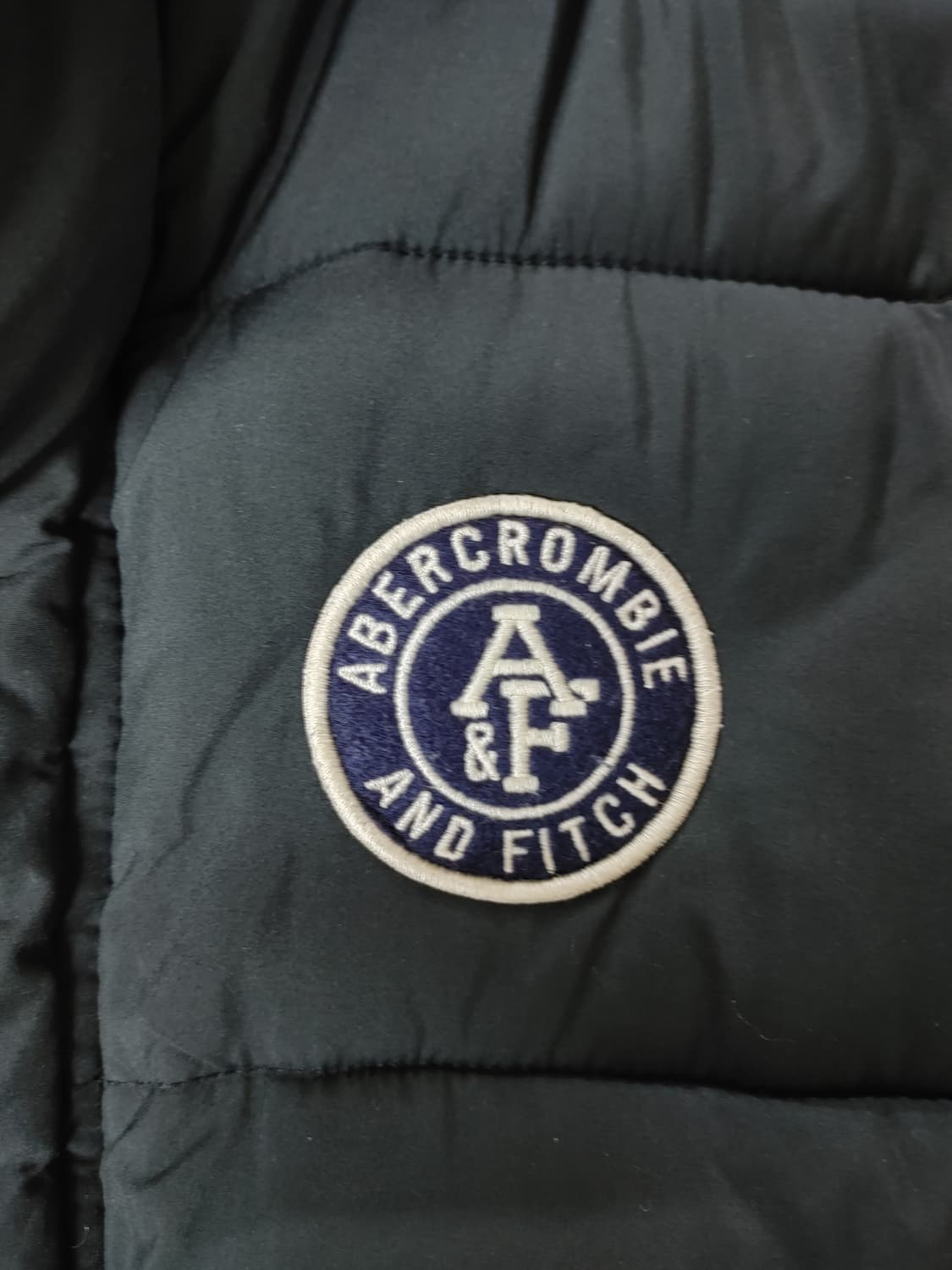 Abercrombie&Fitch 아베크롬비 남성 패딩조끼(연블랙) 상품이미지3