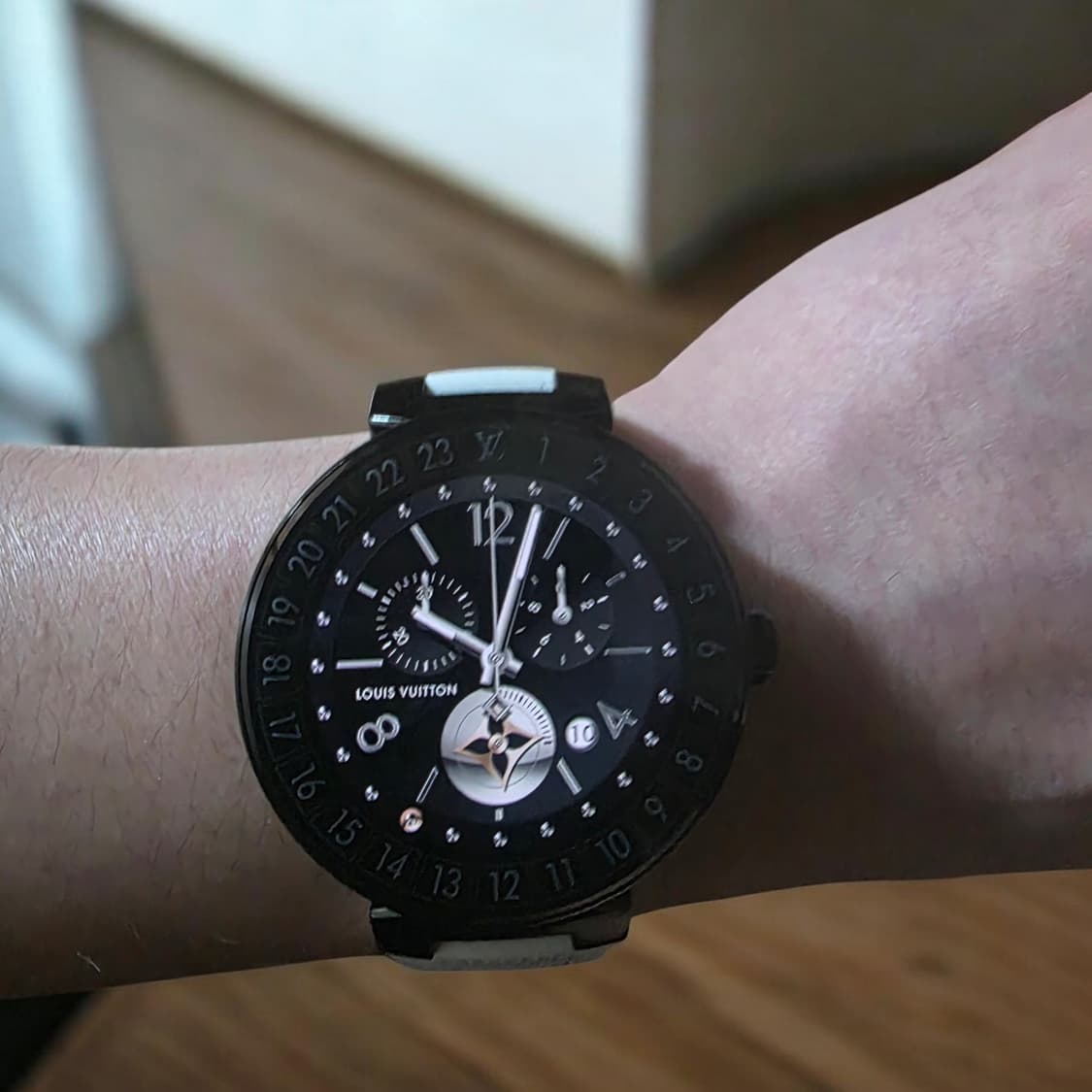 정품 루이비통 땅부르 호라이즌스마트워치v1 상품이미지1