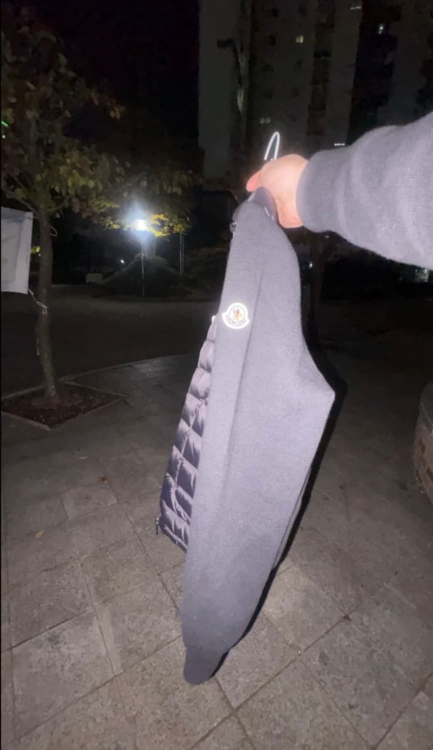 몽클레어 니트 패딩 사이즈 M 30만원에 가져갈사람 ㅃㄹ 상품이미지2