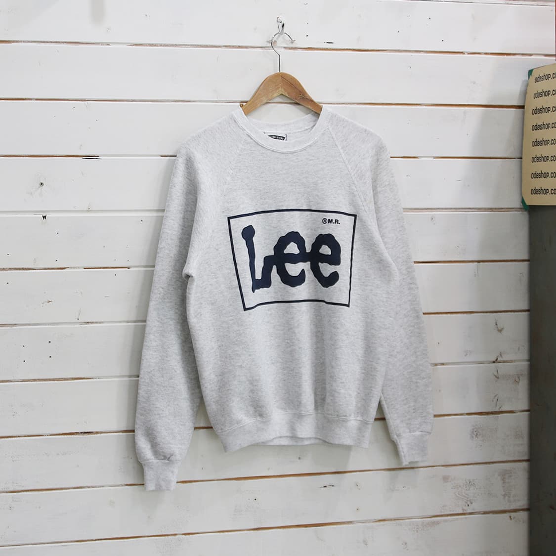 (착용컷) Lee 프린팅 스웻 셔츠 (남성용 100) 상품이미지1