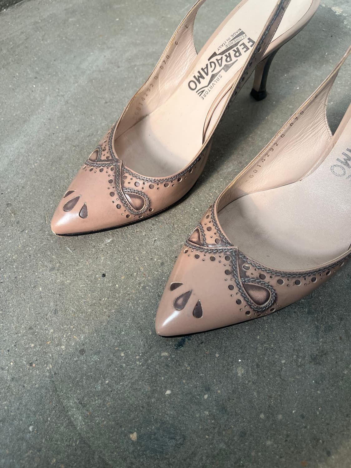 Salvatore Ferragamo 윙팁 스틸레토 힐  상품이미지1