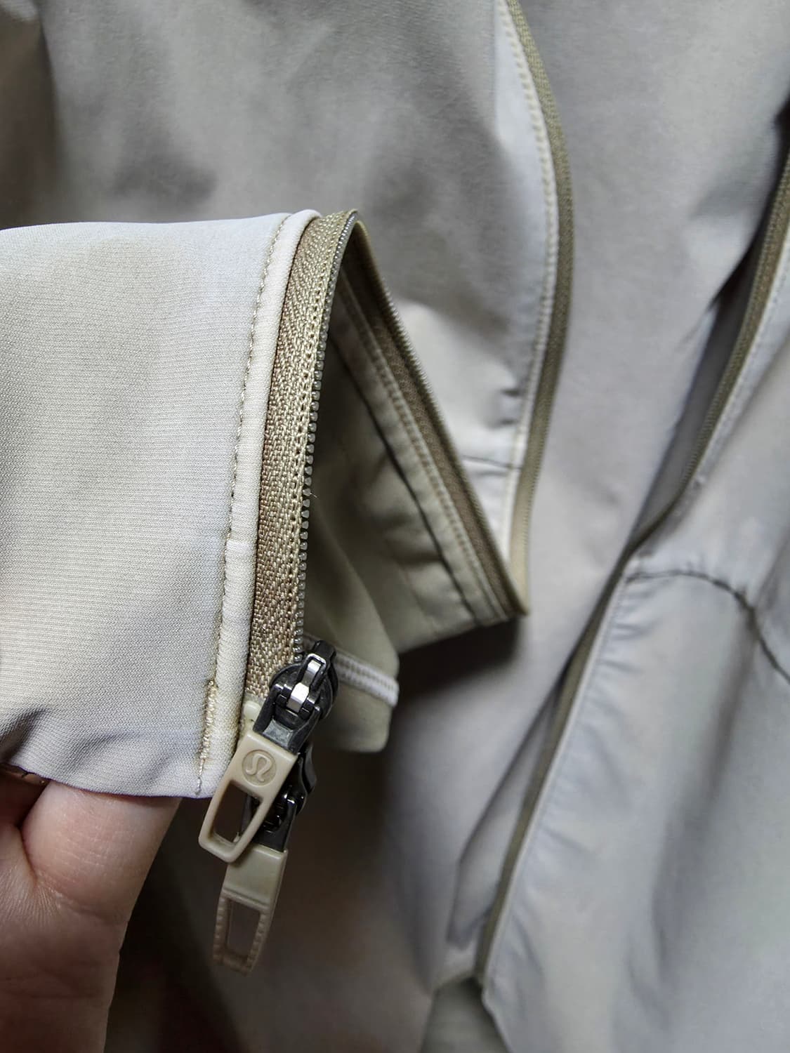 룰루레몬 페이스브레이커 후드 자켓 M(남자) 상품이미지2