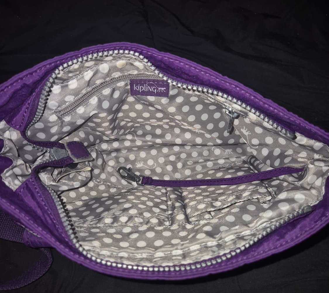 키플링 수납력 좋은 포도빛깔 보라색 크로스백 상품이미지4
