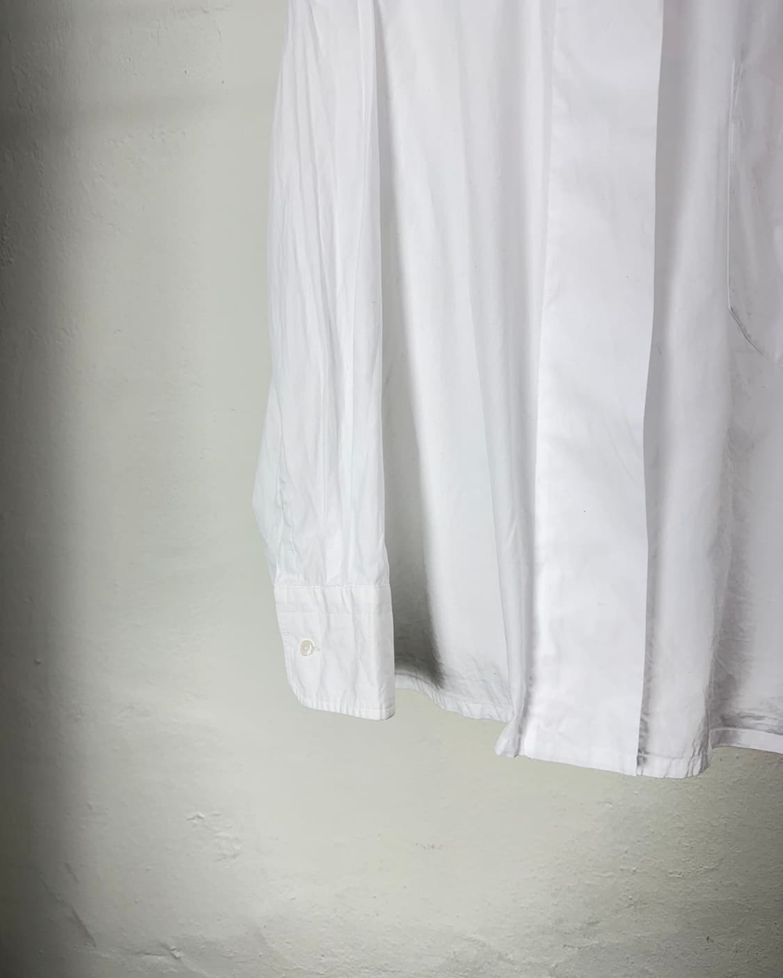 컬러 만다린 화이트 오버 사이즈드 히든 버튼 셔츠 상품이미지4