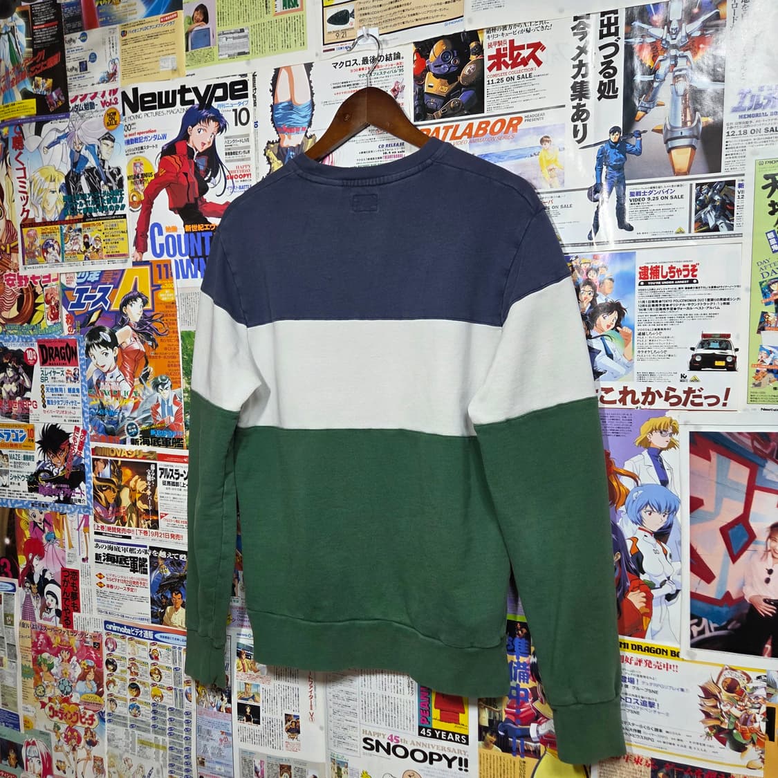 리바이스 네이비 그린 배색 빅로고 맨투맨 상품이미지4