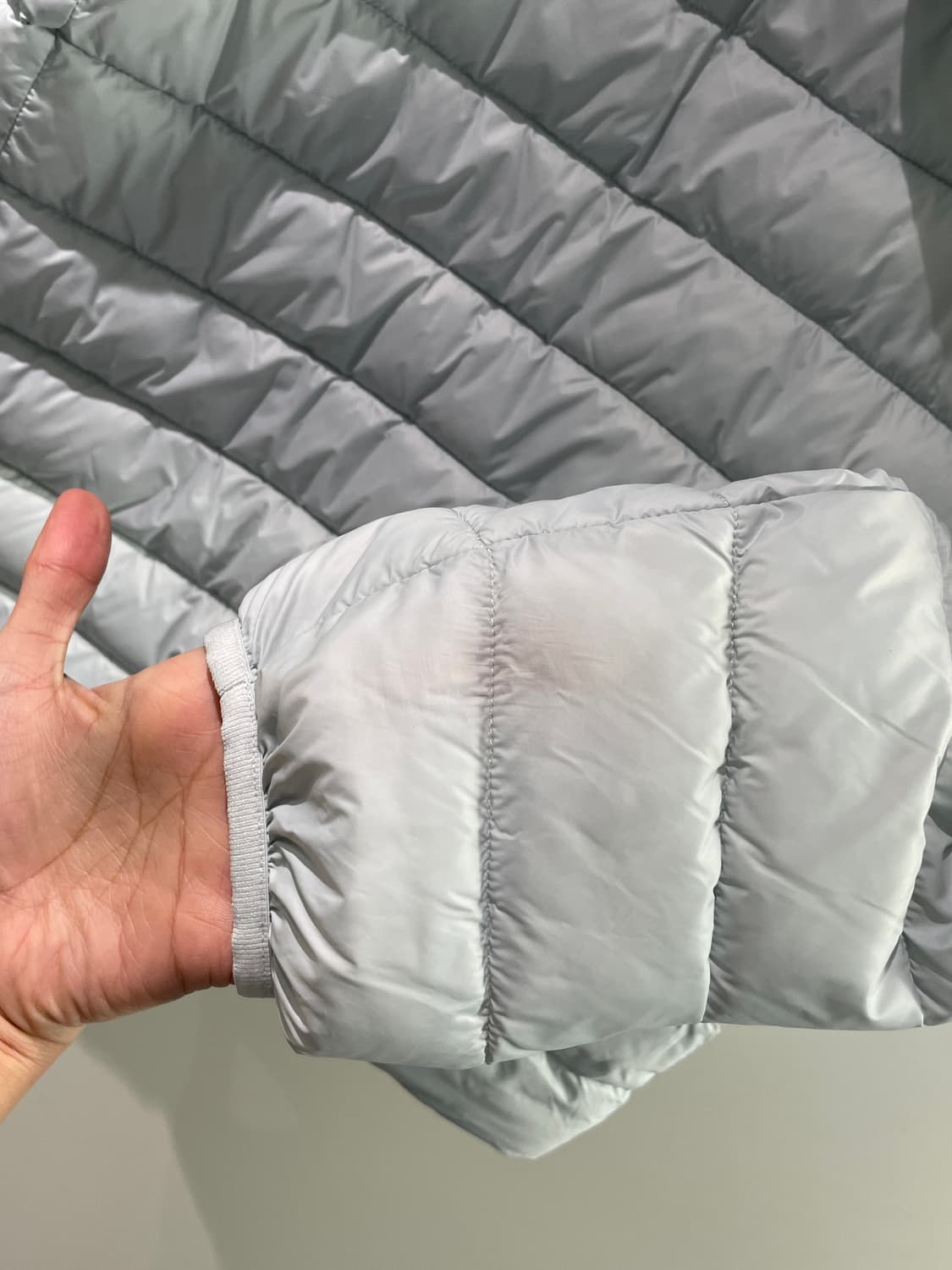 L) 스파오 경량패딩 씬라이트 후드 재킷 페일블루 상품이미지3