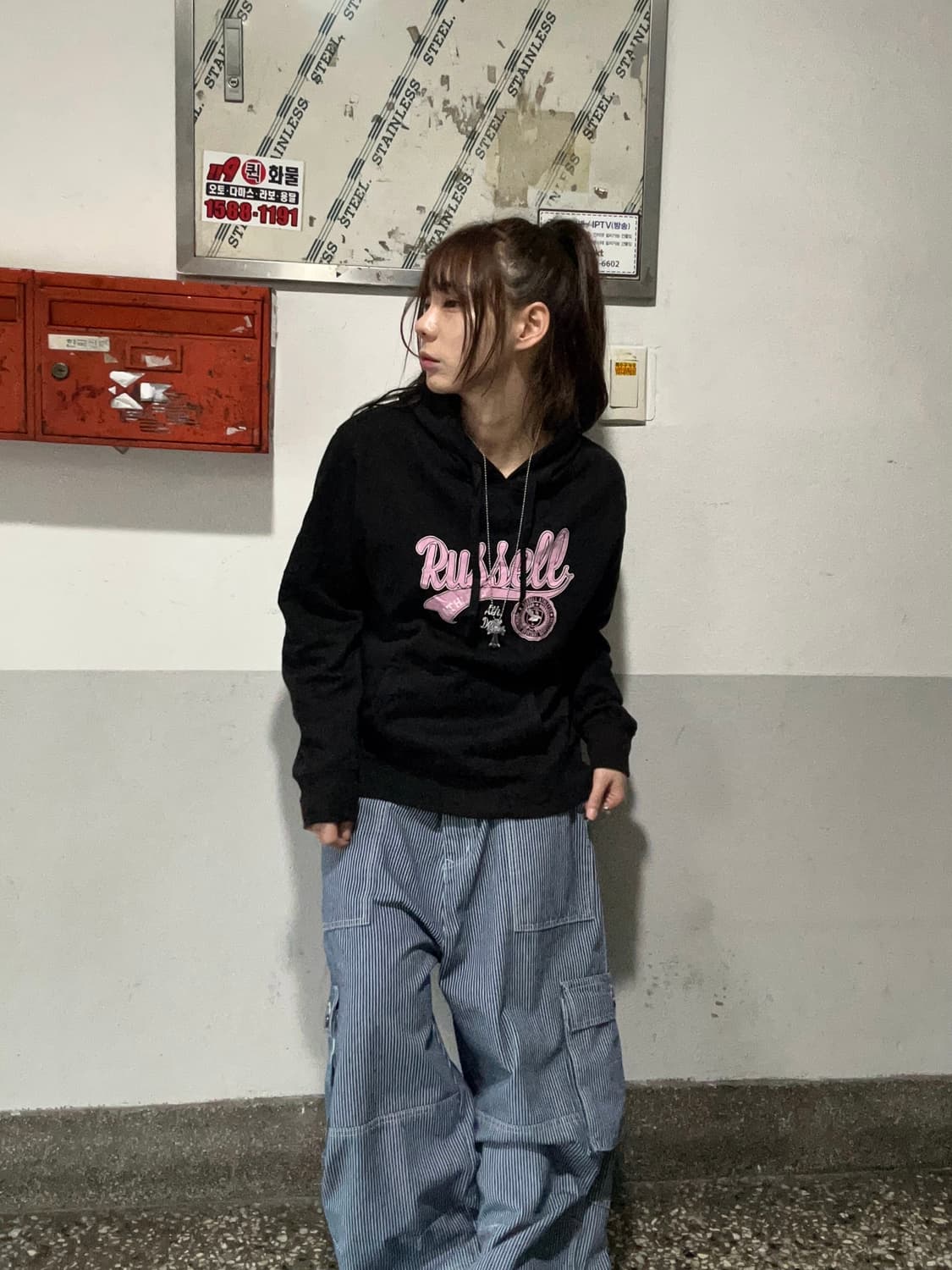 90s RUSSEL 올드스쿨 블랙&핑크 후디 상품이미지2