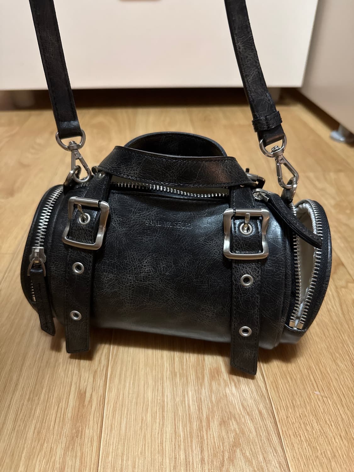 샌드뮤지엄 OAK BAG MINI [Crack Black] 상품이미지3