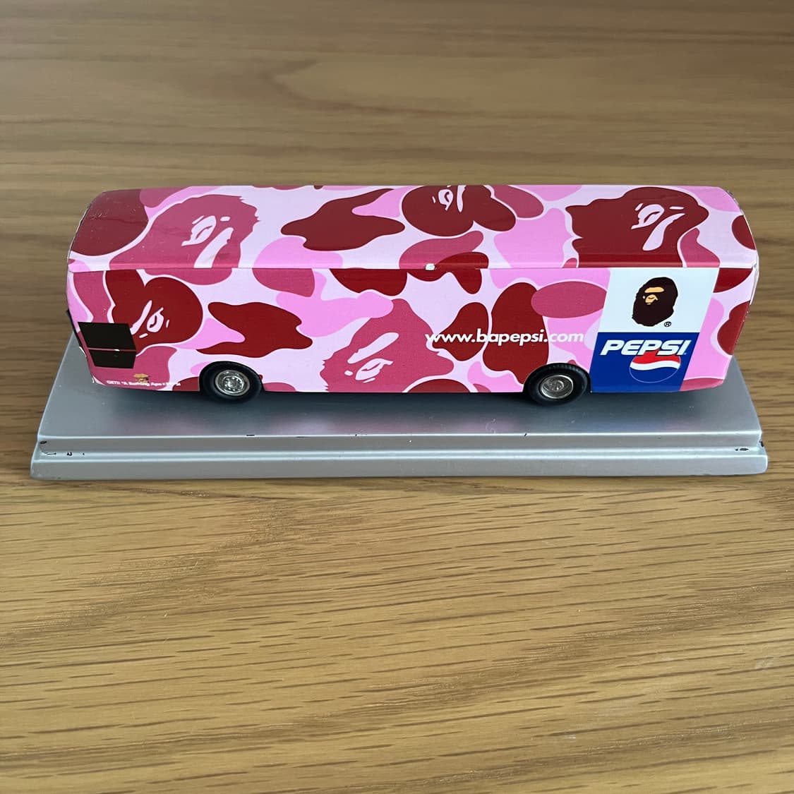 레어 Bape 베이프 펩시 콜라보 카모 버스 미니어쳐 상품이미지1