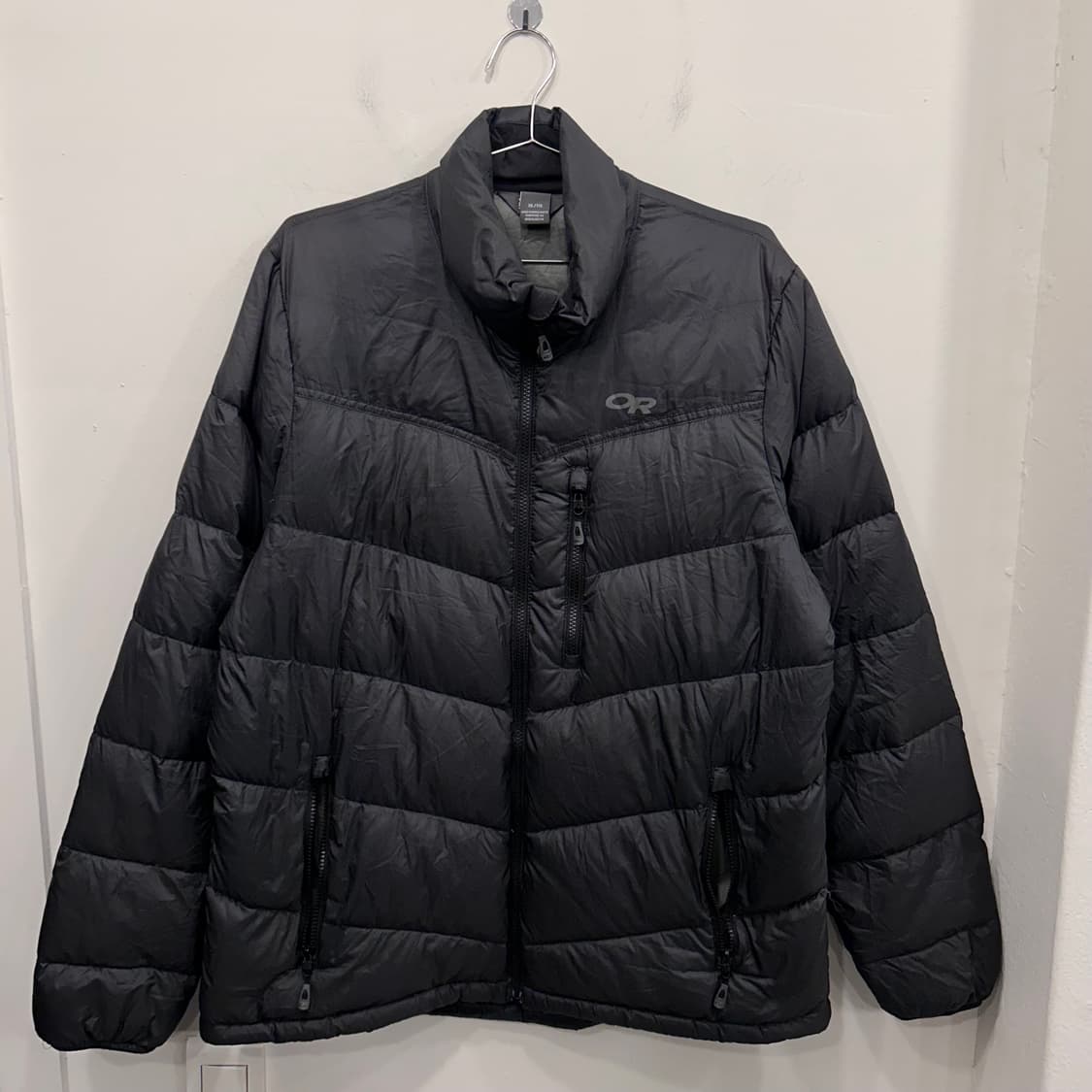 아웃도어리서치 구스다운 사선퀼팅 경량패딩 상품이미지2