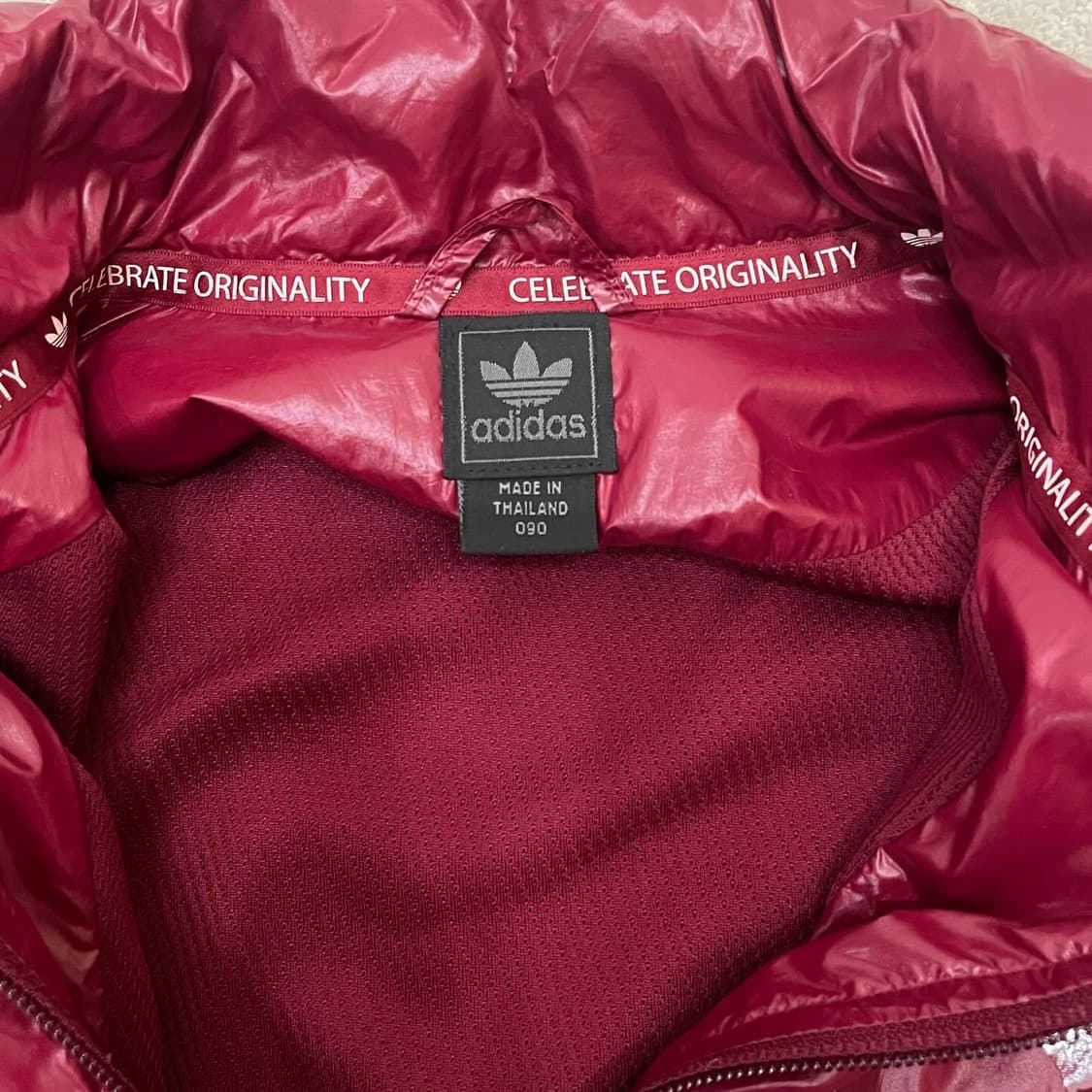 아디다스 버건디 유광자켓 상품이미지4