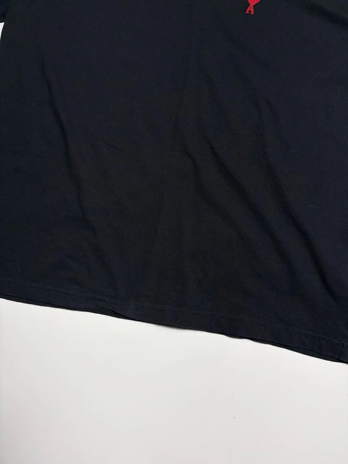 아미 AMI 스몰 하트 로고 베이직 반팔 티셔츠 R1291 상품이미지3