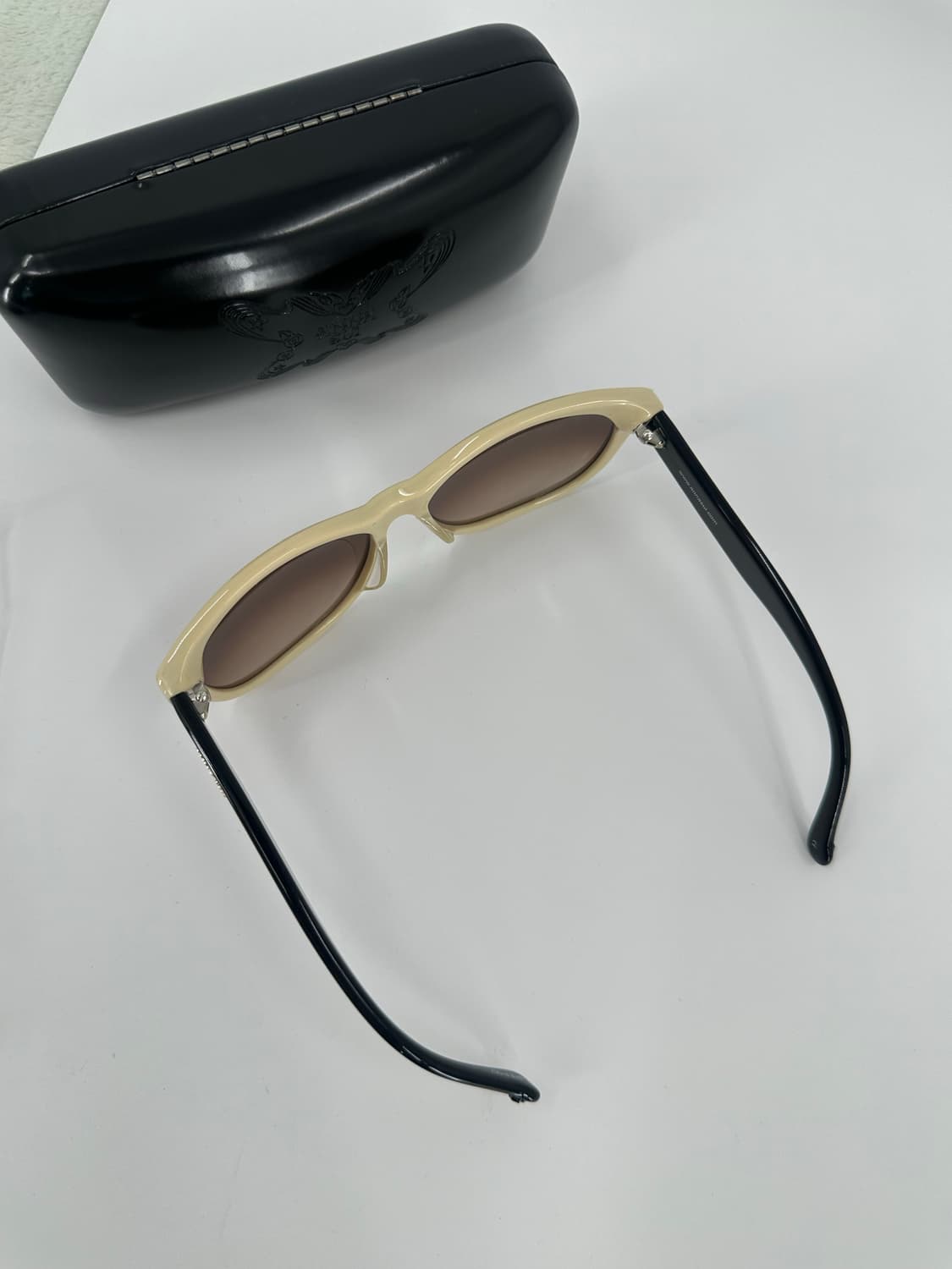 [새상품 무료배송] 정품 안나수이 Made in Italy 선글라스 상품이미지6