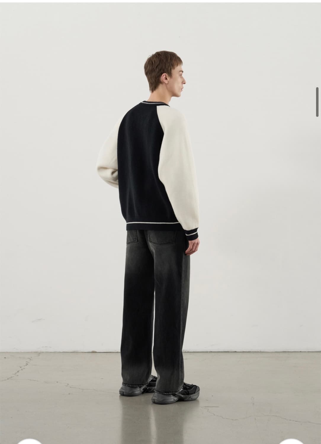 (새상품)(L) 드로우핏 바시티 벌룬 투웨이 집업 니트 [BLACK] 상품이미지7