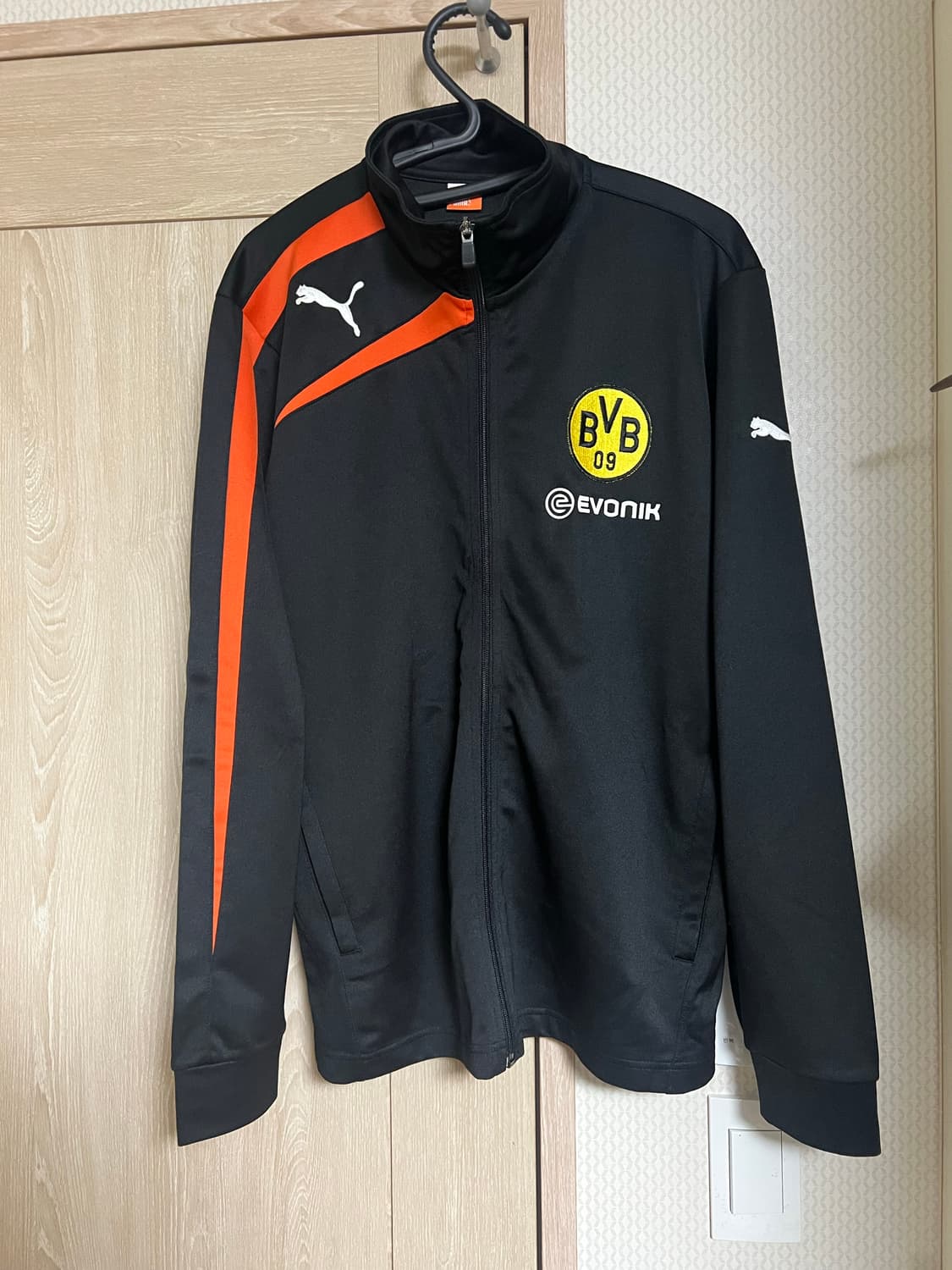 푸마 도르트문트 블랙 져지 트랙탑 상품이미지1