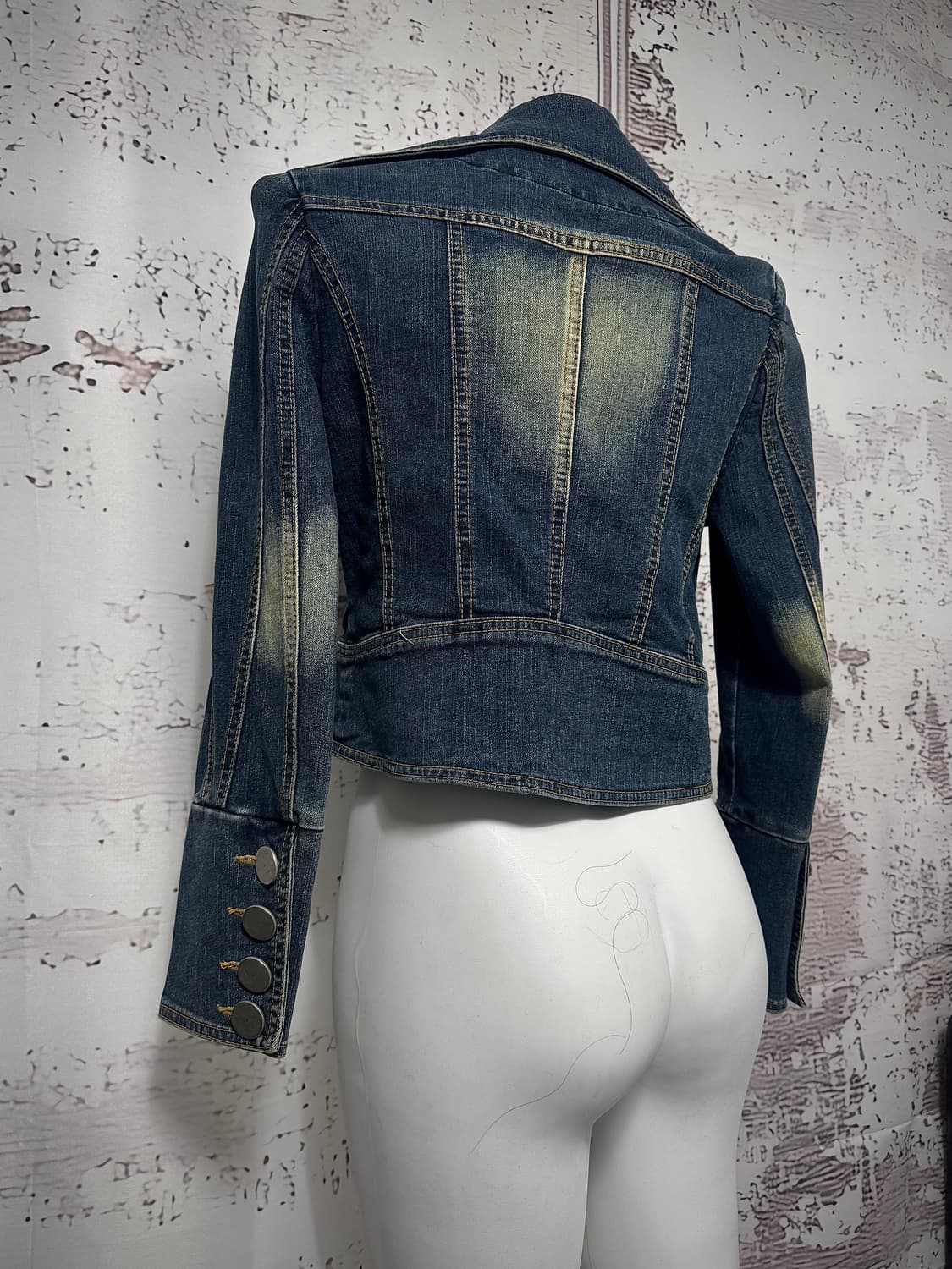 Collared Button-Up Denim Jacket 상품이미지3