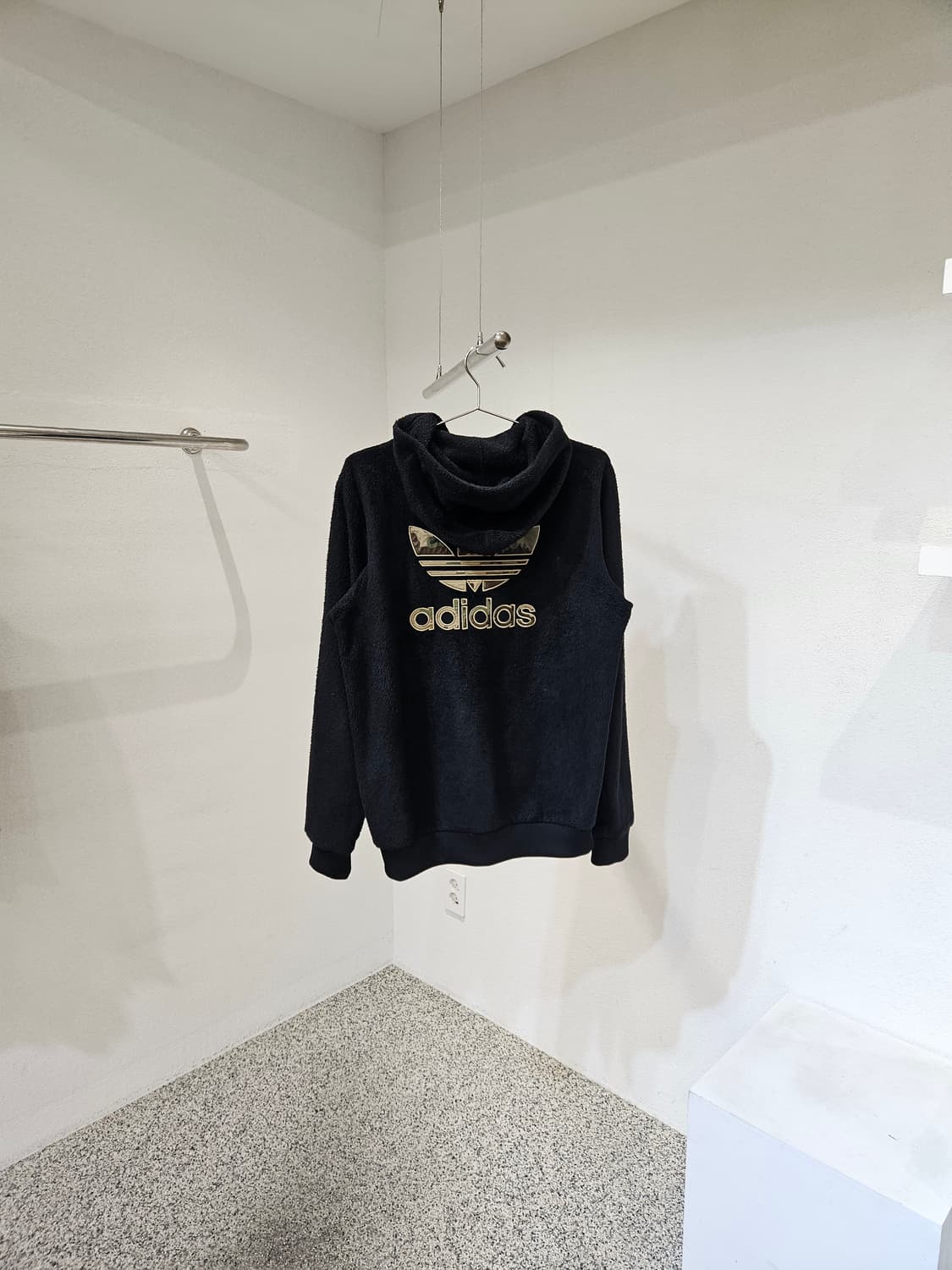 아디다스 빅로고 플리스 후드집업 상품이미지2