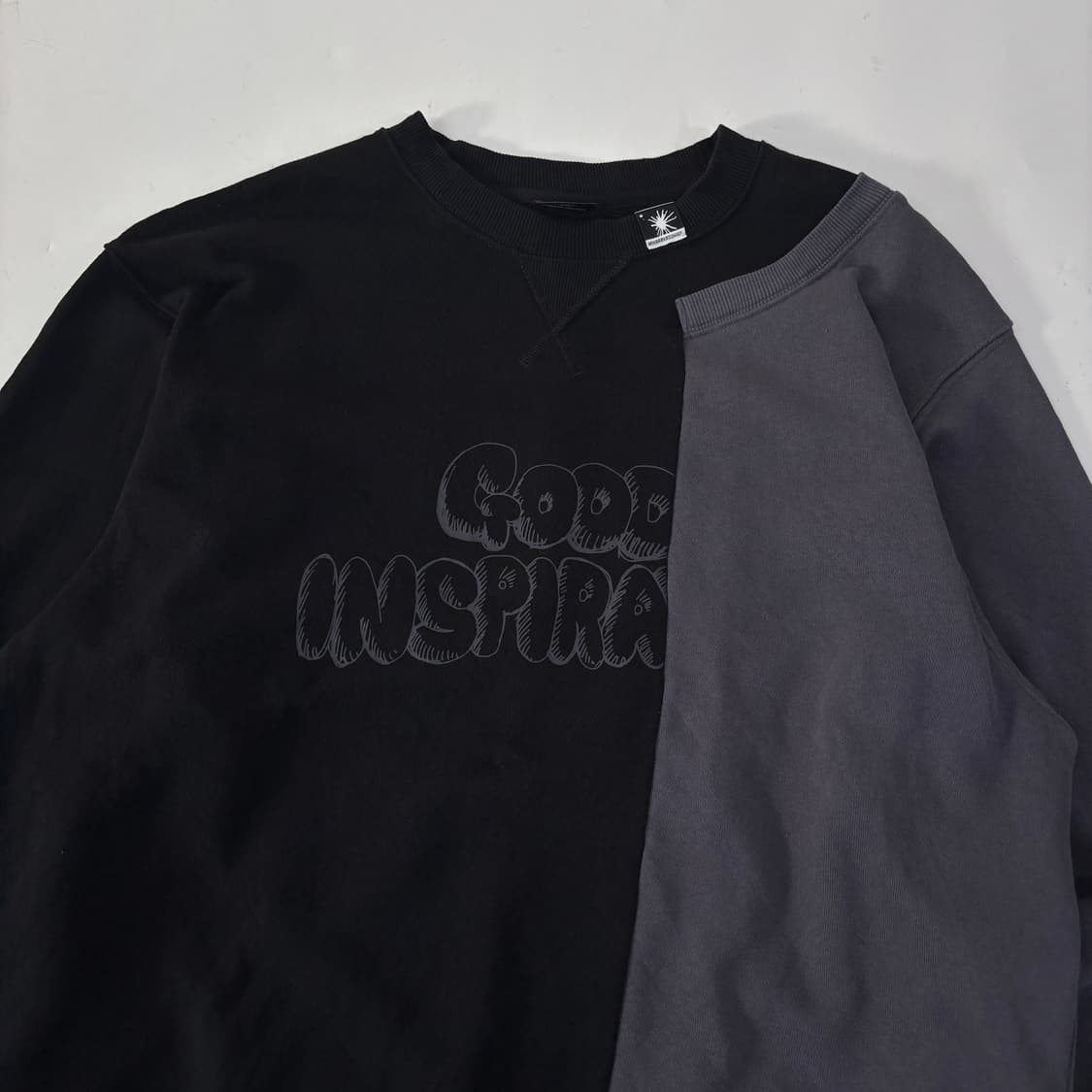 GU x 미하라 야스히로 맨투맨 상품이미지2