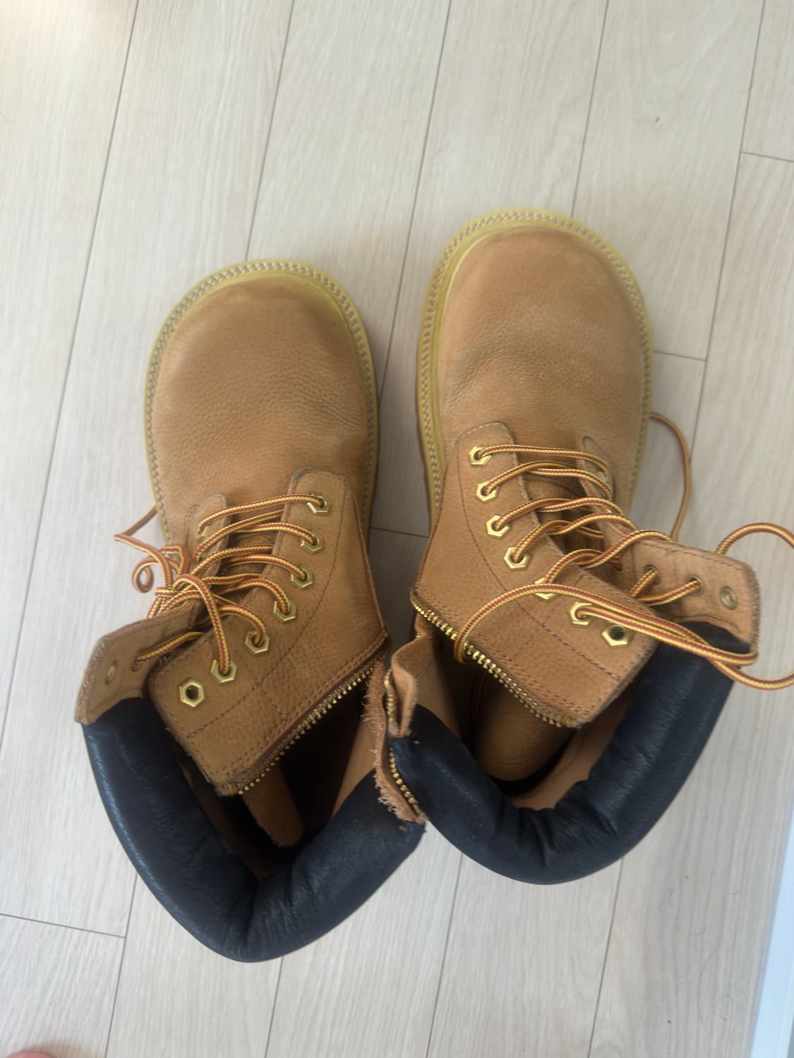 쏘유레슈어 벨루가 270 상품이미지1