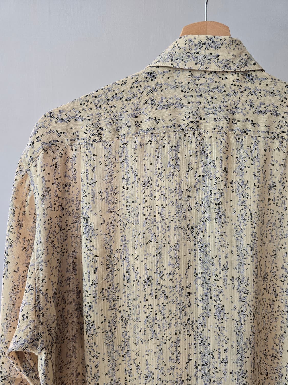 CLAUDIO VALENTINO Paris 크림 패턴 반팔 셔츠 L 상품이미지8