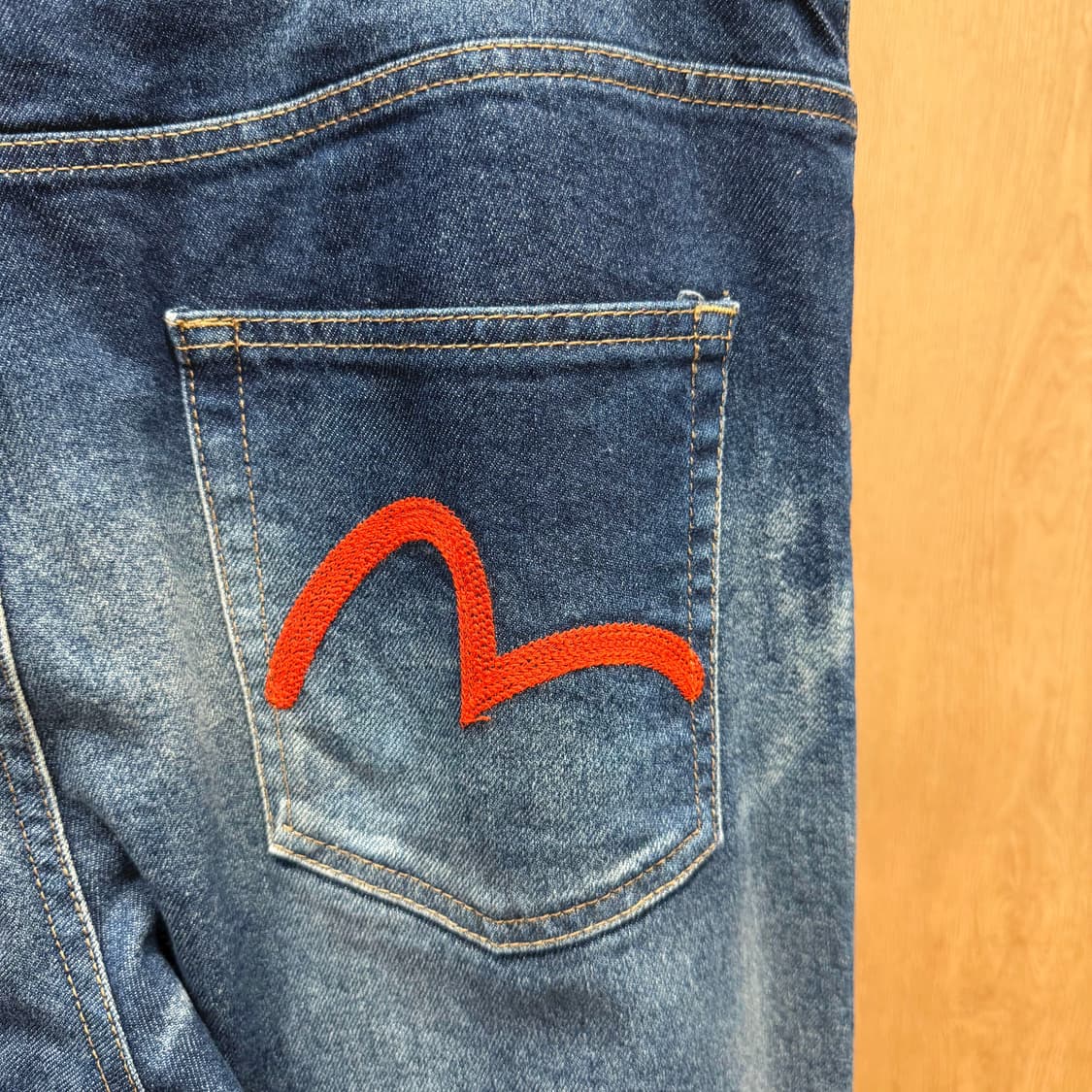 에비수 데님 팬츠 백 포켓 빅 가모메 캐릭터 자수 패치 배기핏 중청 상품이미지6