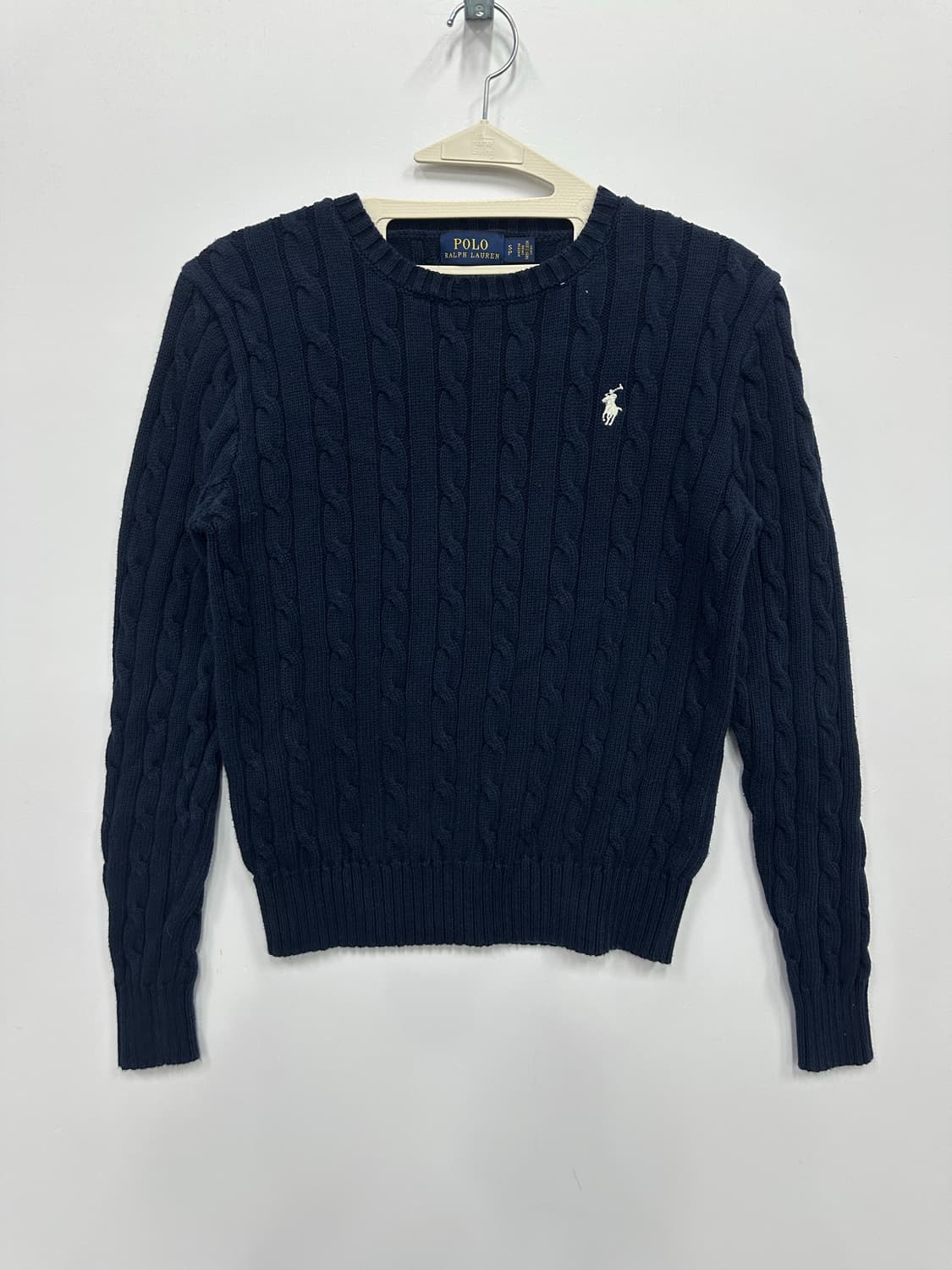 폴로 네이비 꽈배기 니트  상품이미지1