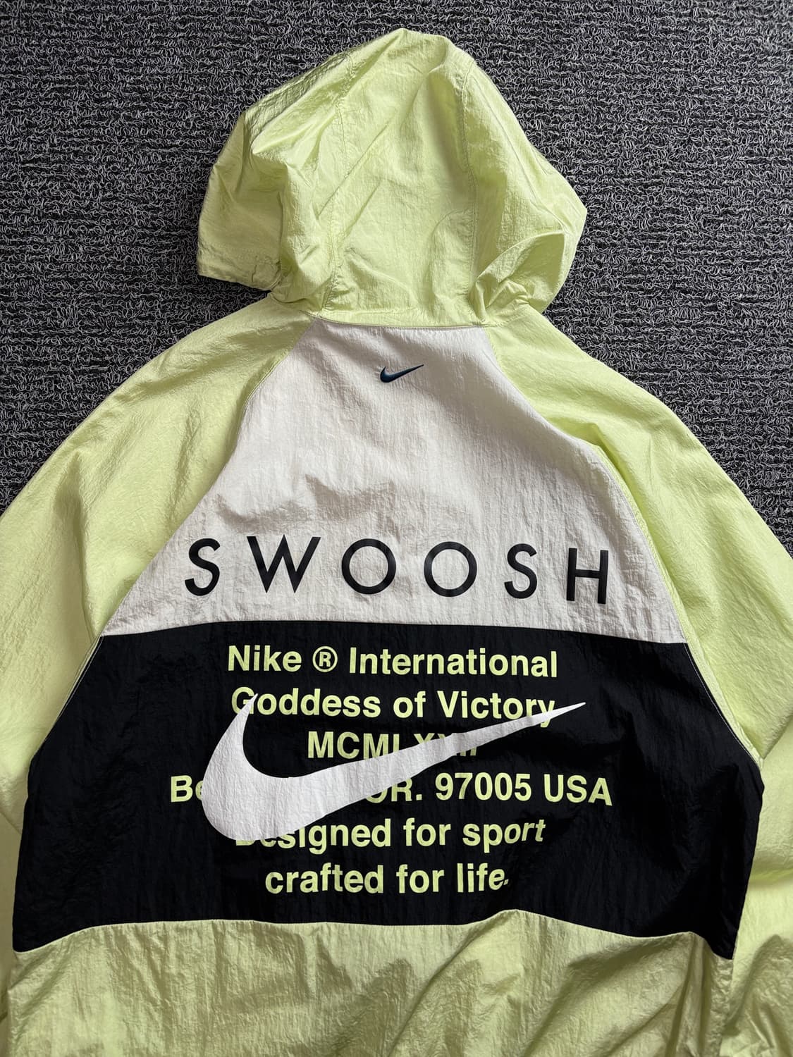 나이키 더블 스우시 가디스 빅토리 바람막이 4152 상품이미지1