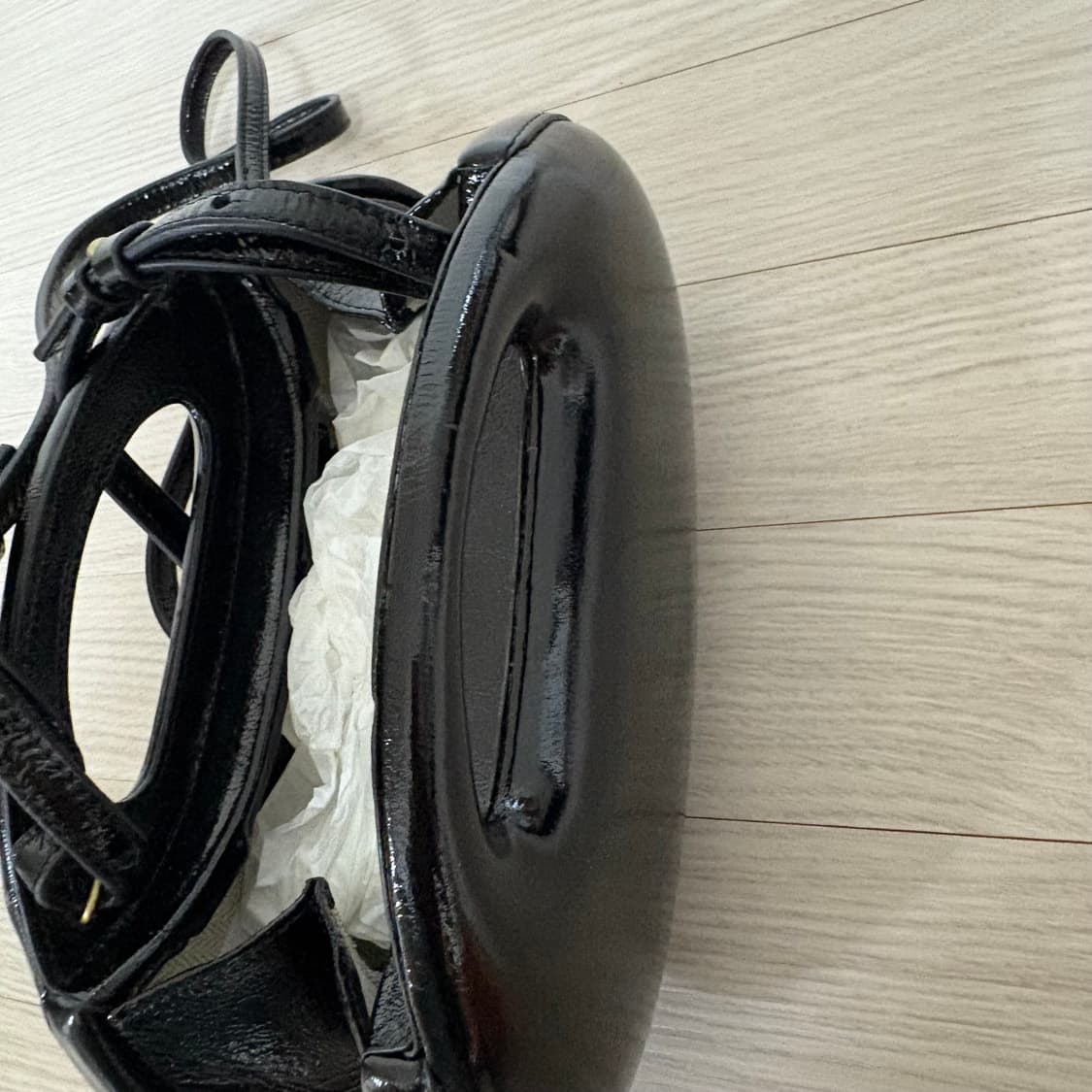 아카이브앱크 하프 베이글 백 유광 레더 상품이미지3