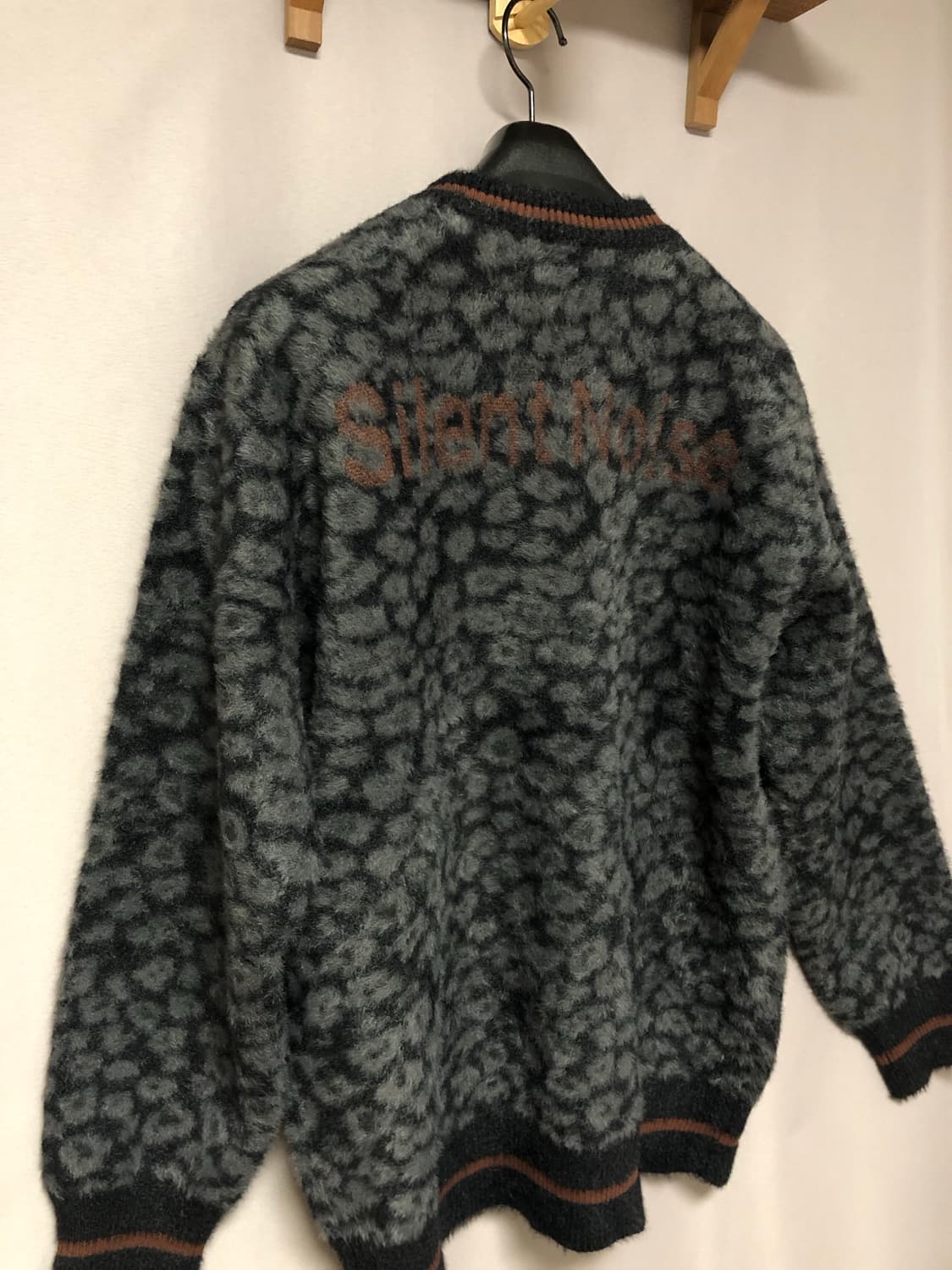 언더커버 X GU 쉐기 크루넥 가디건 상품이미지4